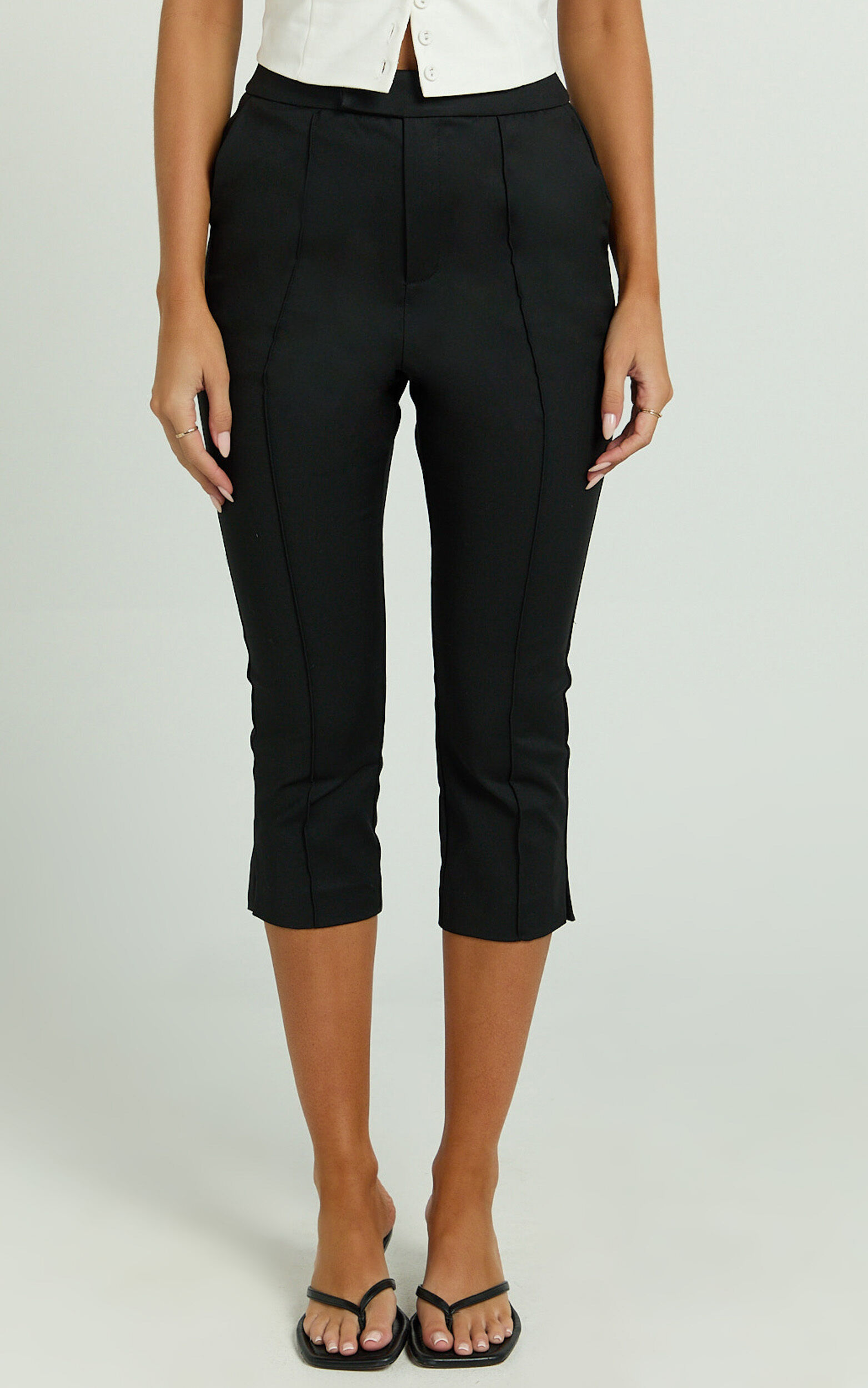 Rhode Pants - Capri Slim Fit Side Split Pants in Black
