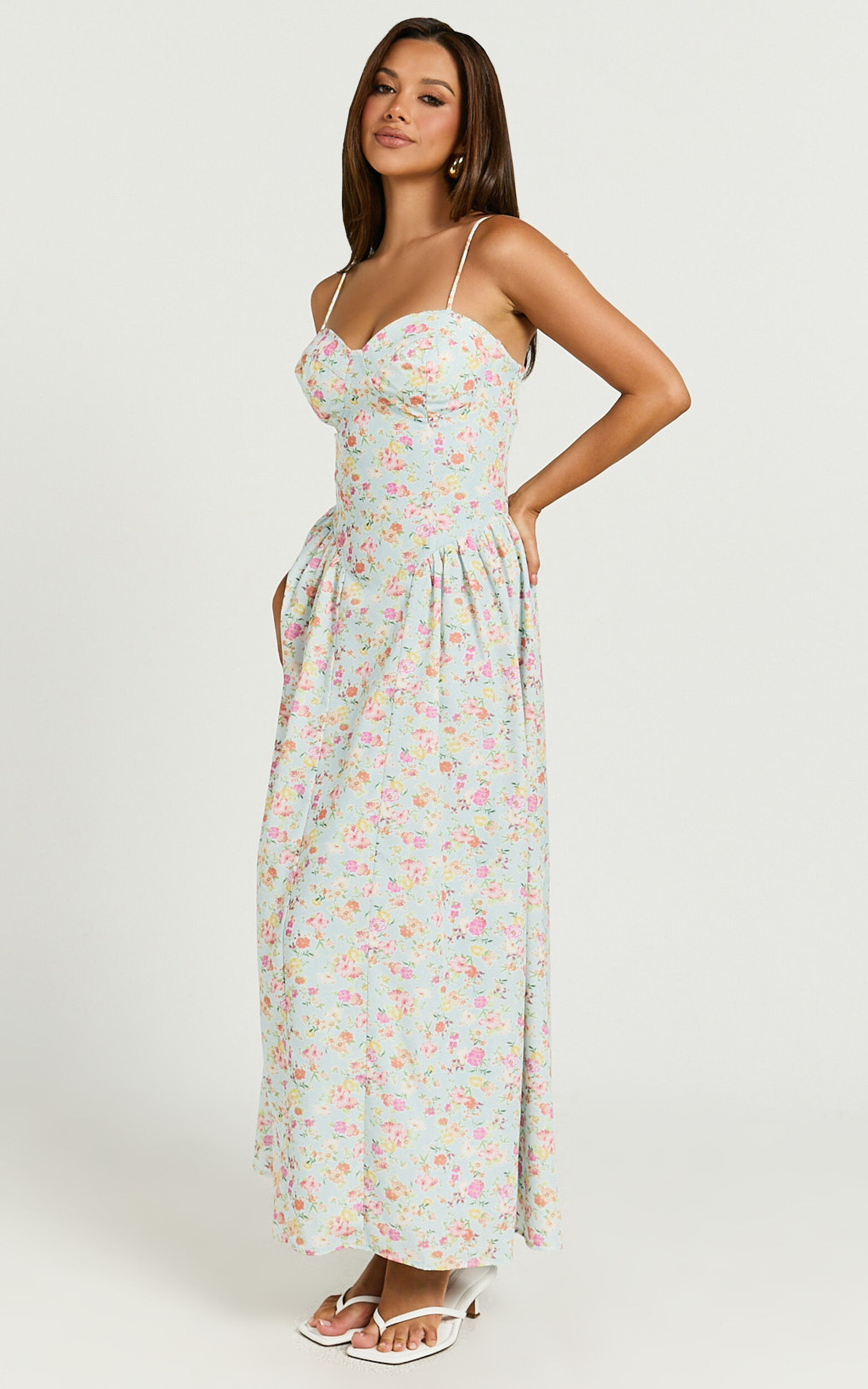 Jessica Midi Dress - Sweetheart Neck  Fit & Flare Midi Dress in Vintage Floral