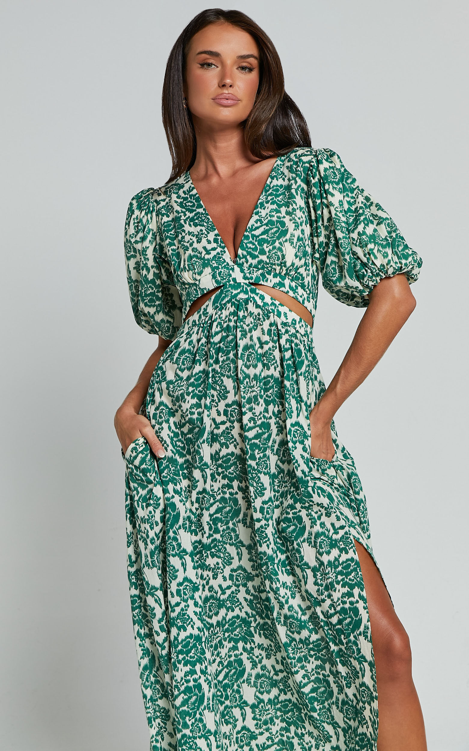 Nelli Midi Dress - Short Sleeve Cut Out Dress in Green Silhouette