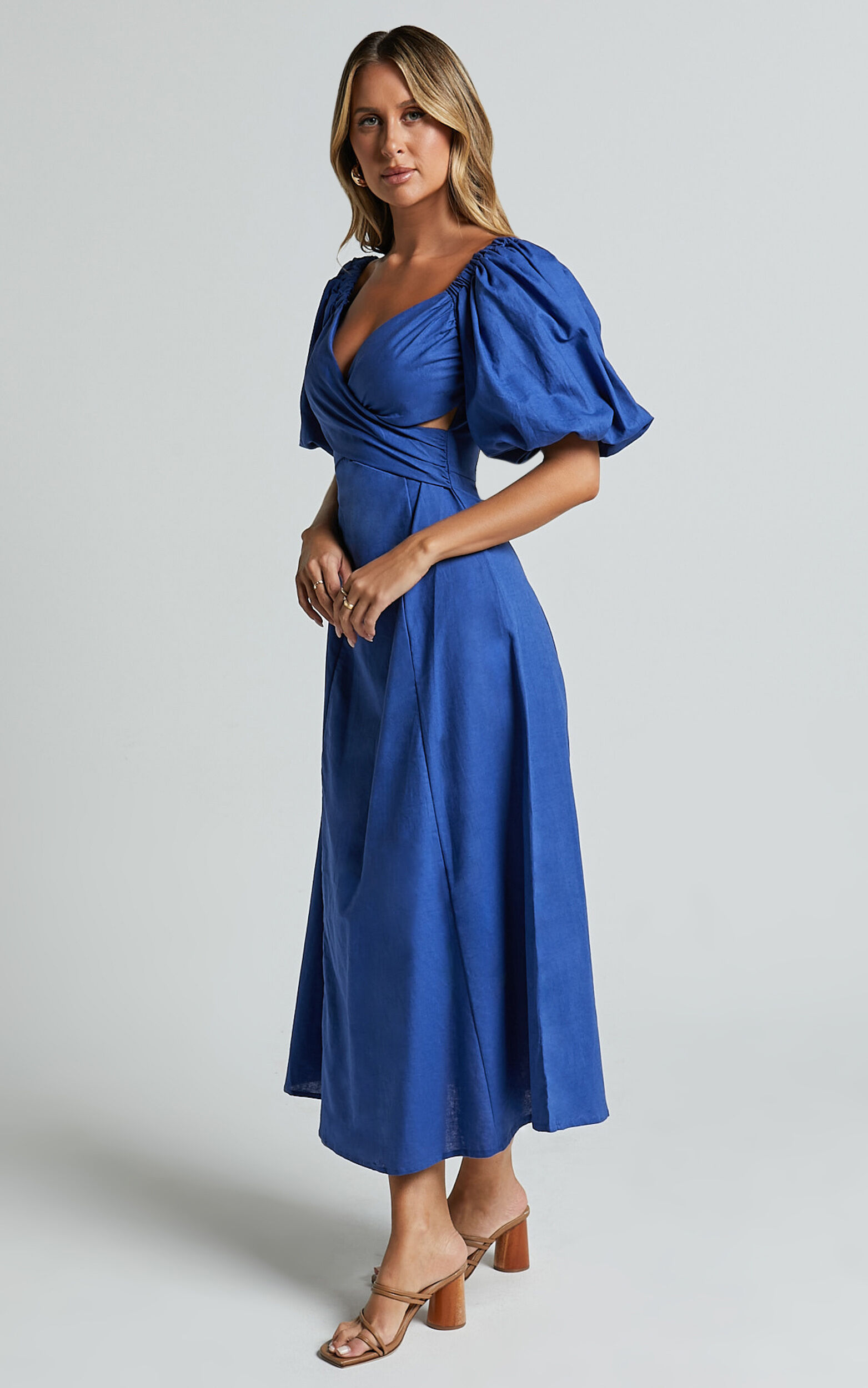 Amalie The Label - Janae Linen Blend Puff Sleeve Cut Out Midi Dress in Blue