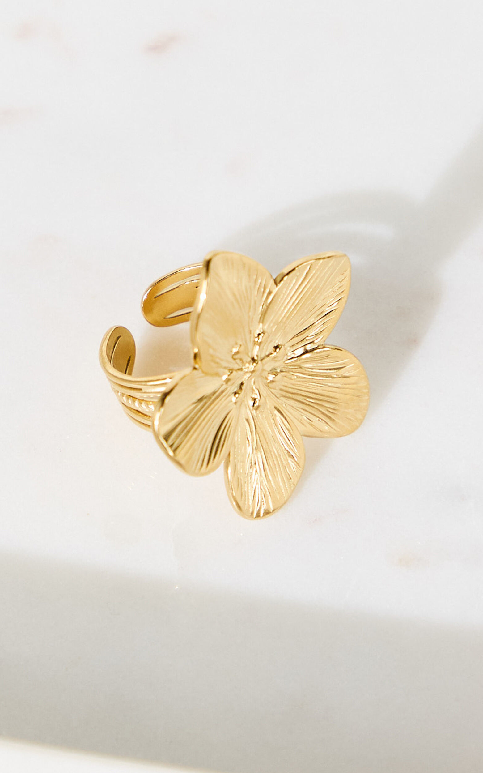 Paola Ring - Statement Flower Ring in Gold