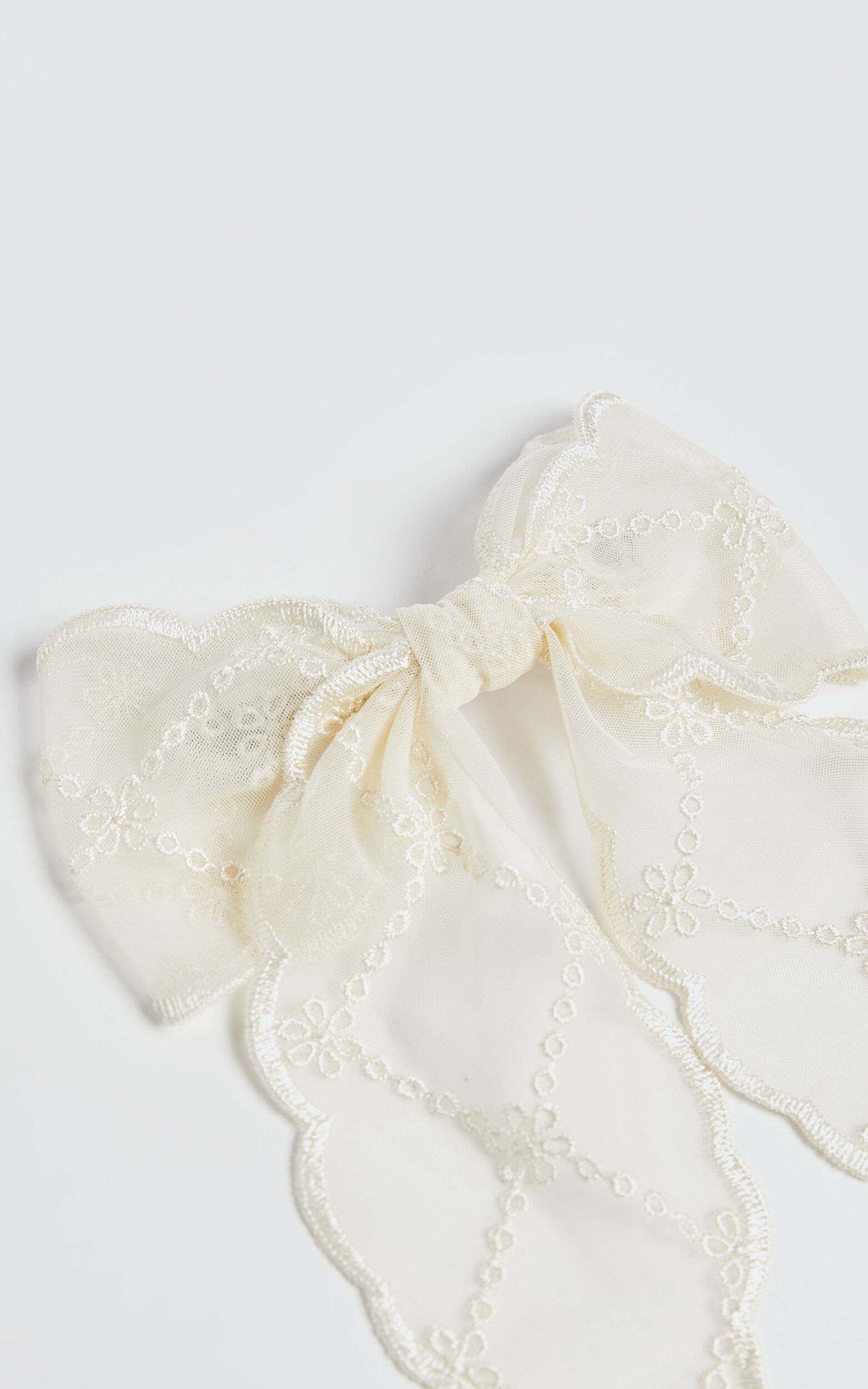 Ziva Hair Bow - Sheer Trim Detail Hair Bow in Cream