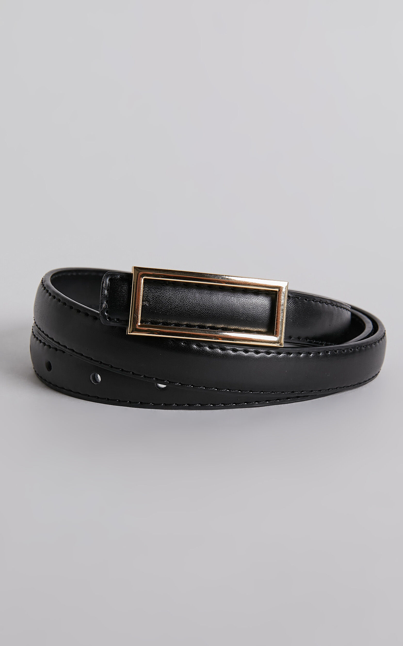 Karter Thin Square Buckle Belt in Black