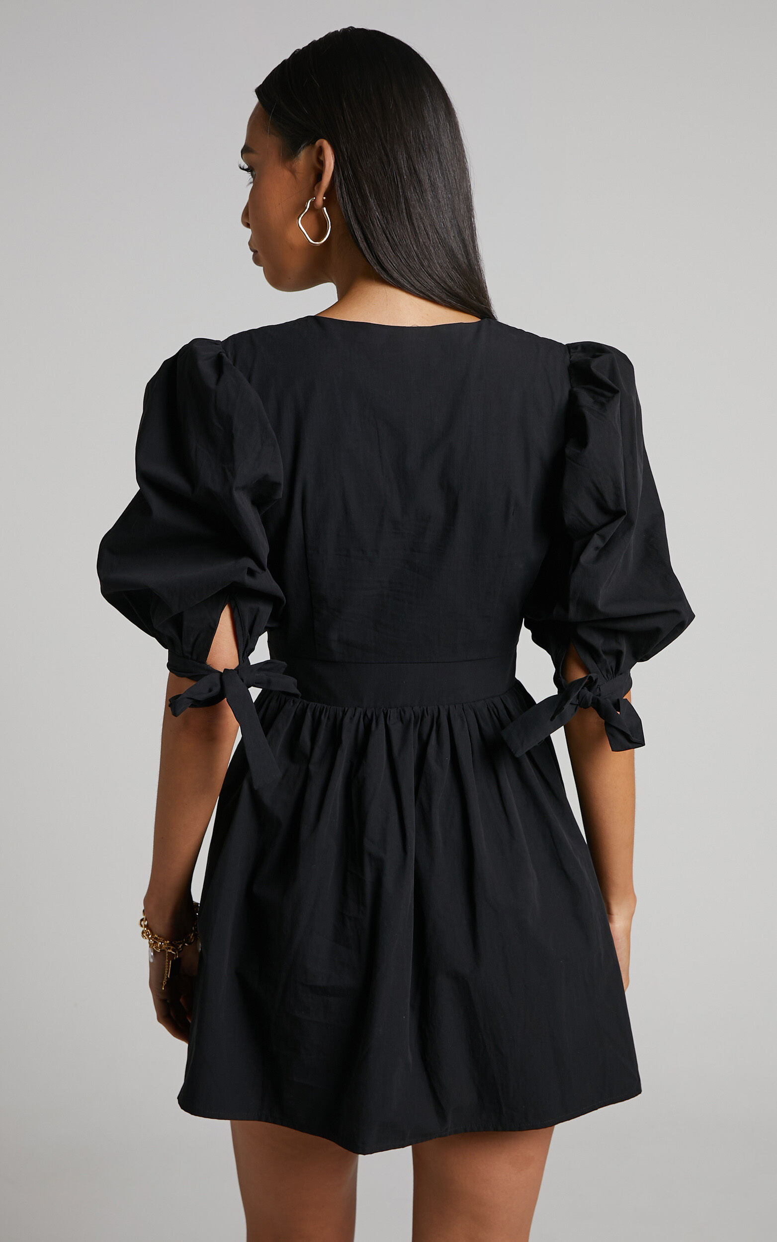 Zandra Mini Dress - Puff Sleeve Poplin Dress in Black