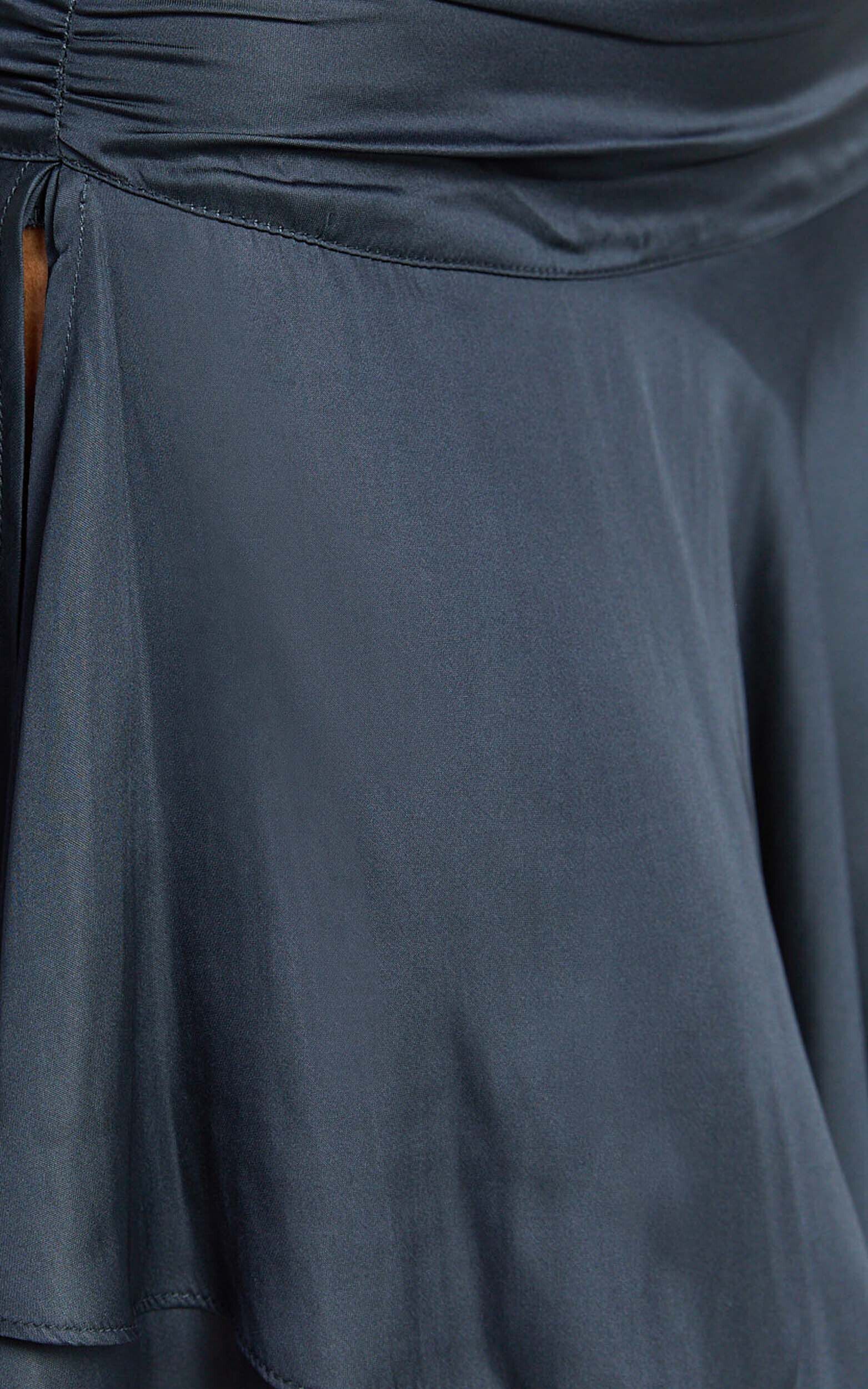 Lioness - Legacy Midi Skirt in Navy