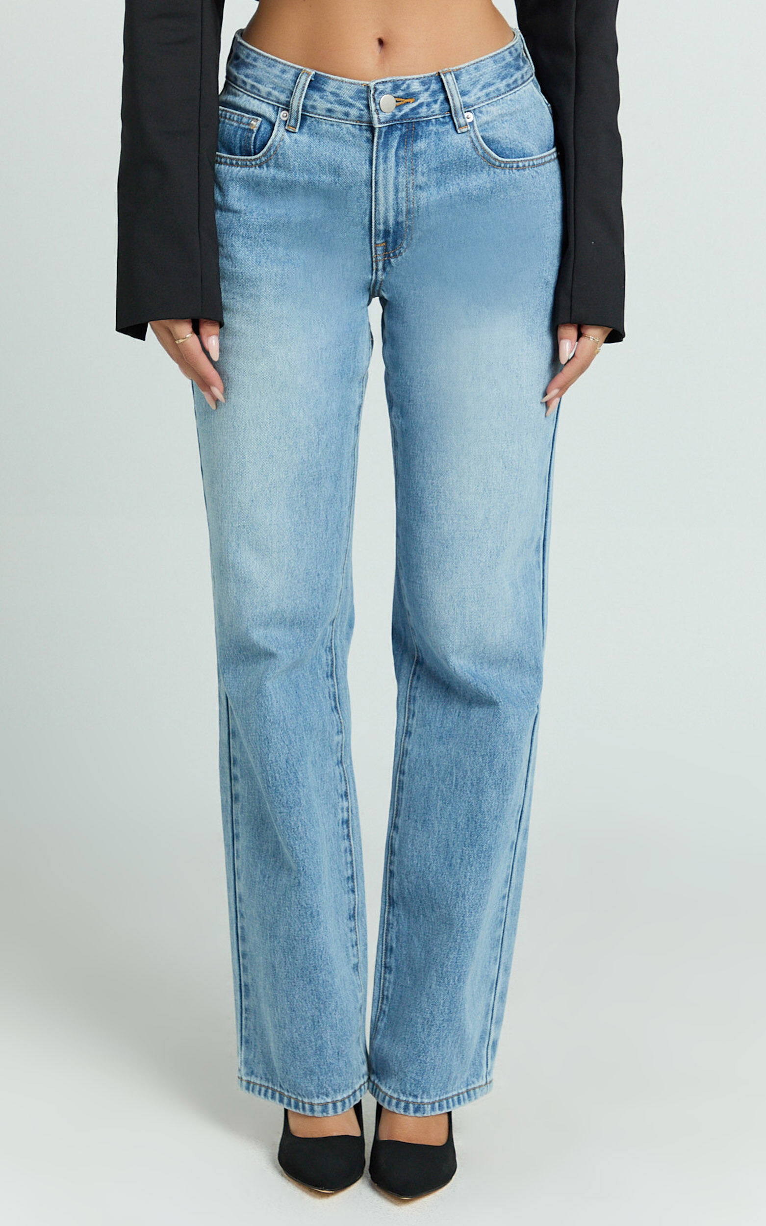 Darcie Jeans - Baggy Recycled Denim Jeans in Mid Blue Wash