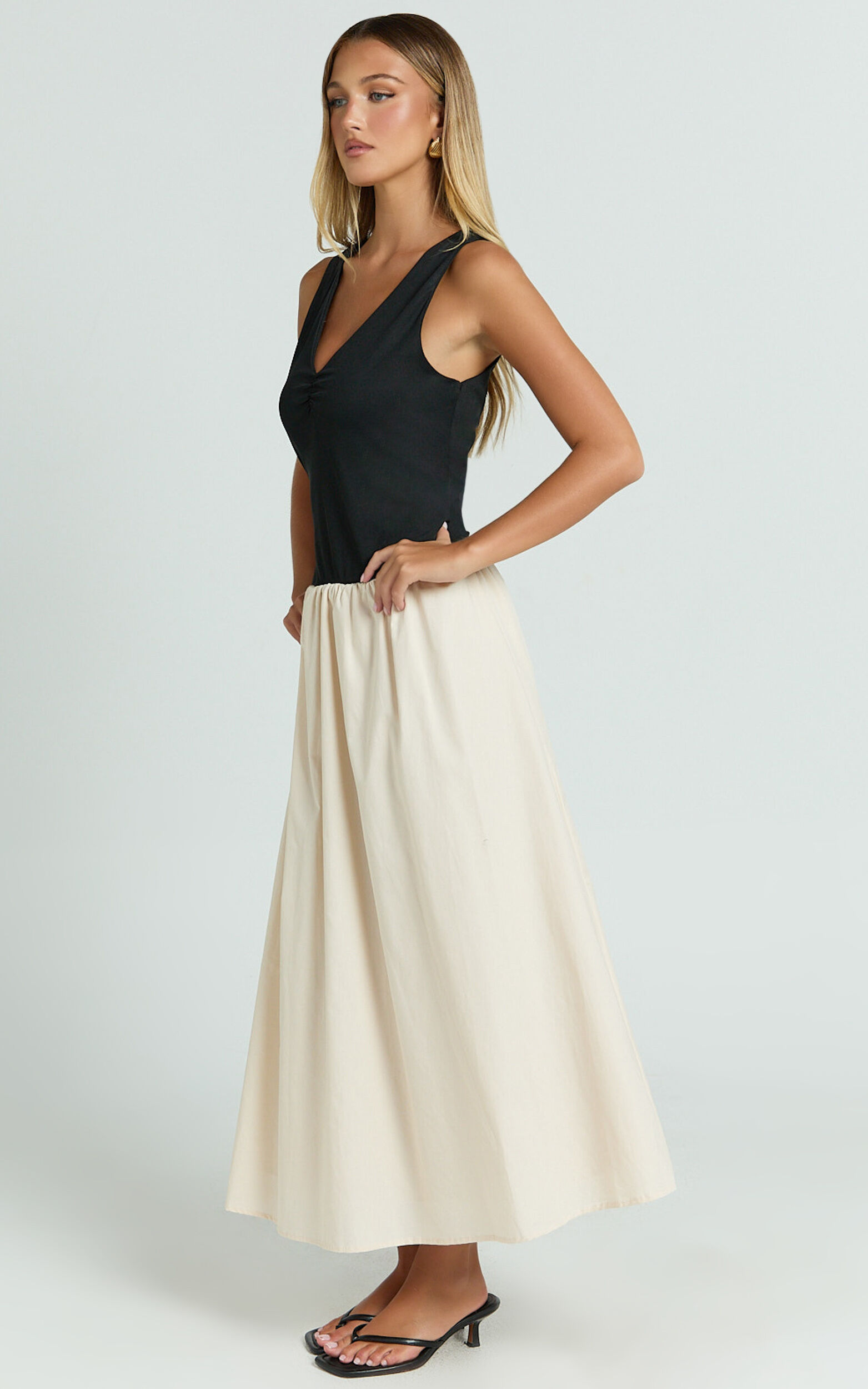 Hermi Midi Dress - Ribbed Bodice V Neck Dress in Cream