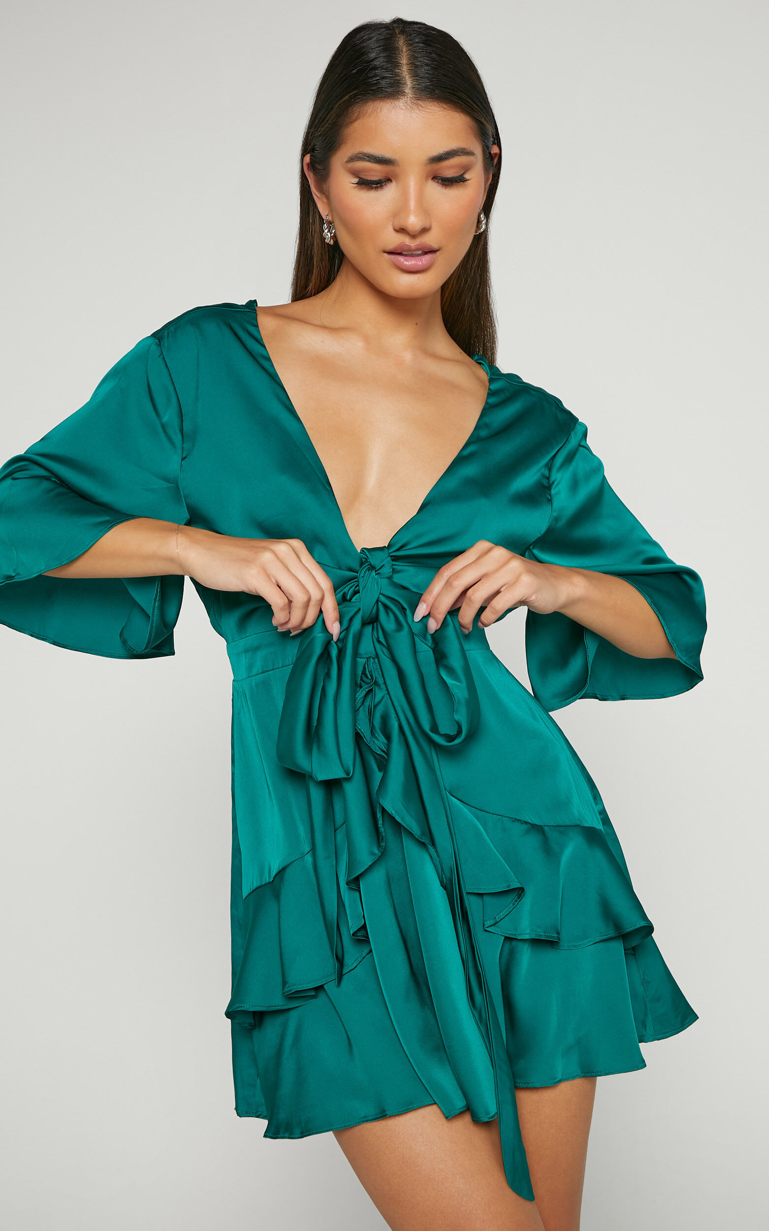 Carmella Mini Dress - Plunge Neck Short Flutter Sleeve Dress in Emerald