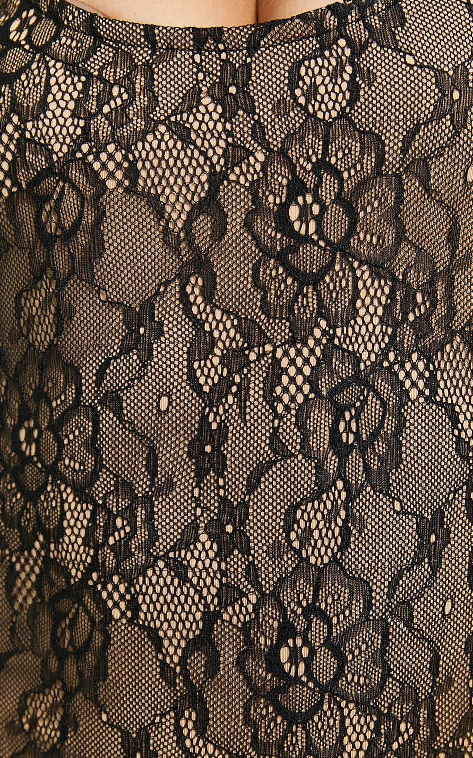 Sadie Bodysuit - Lace Scoop Neck Bodysuit in Black