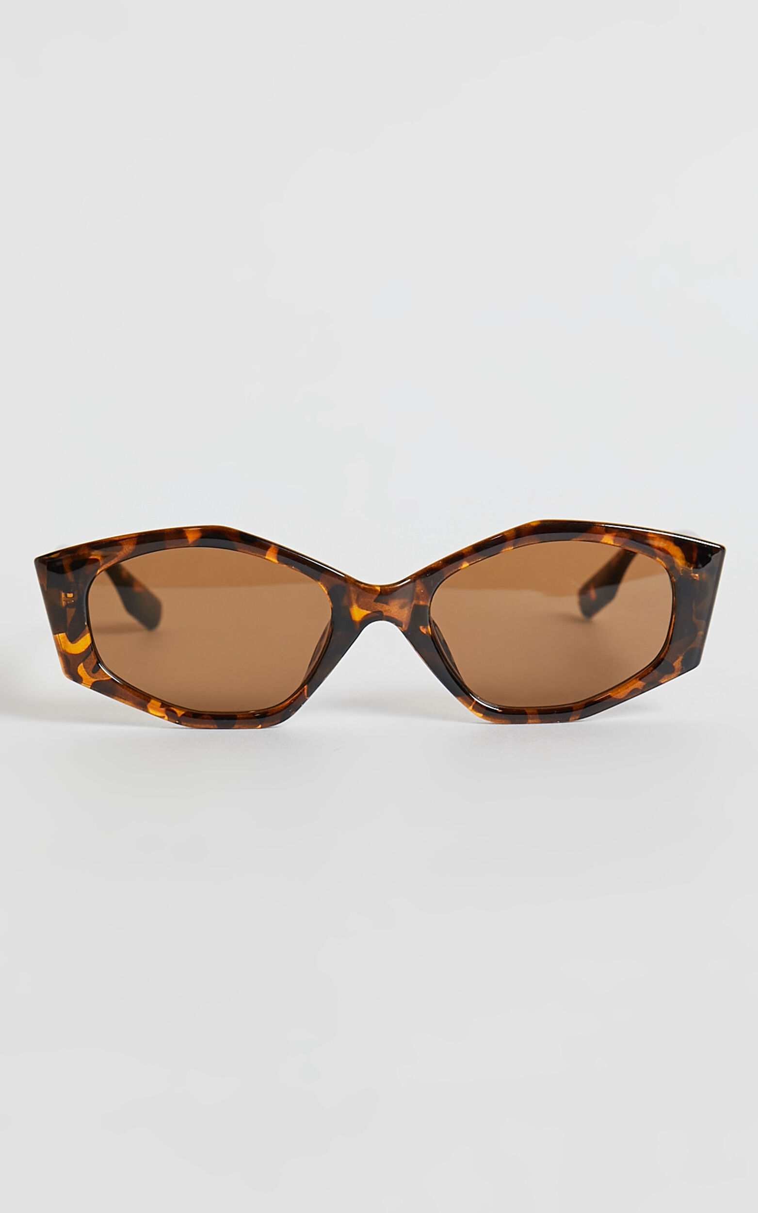 Keisha Sunglasses - Wide Rim Sunglasses in Tort
