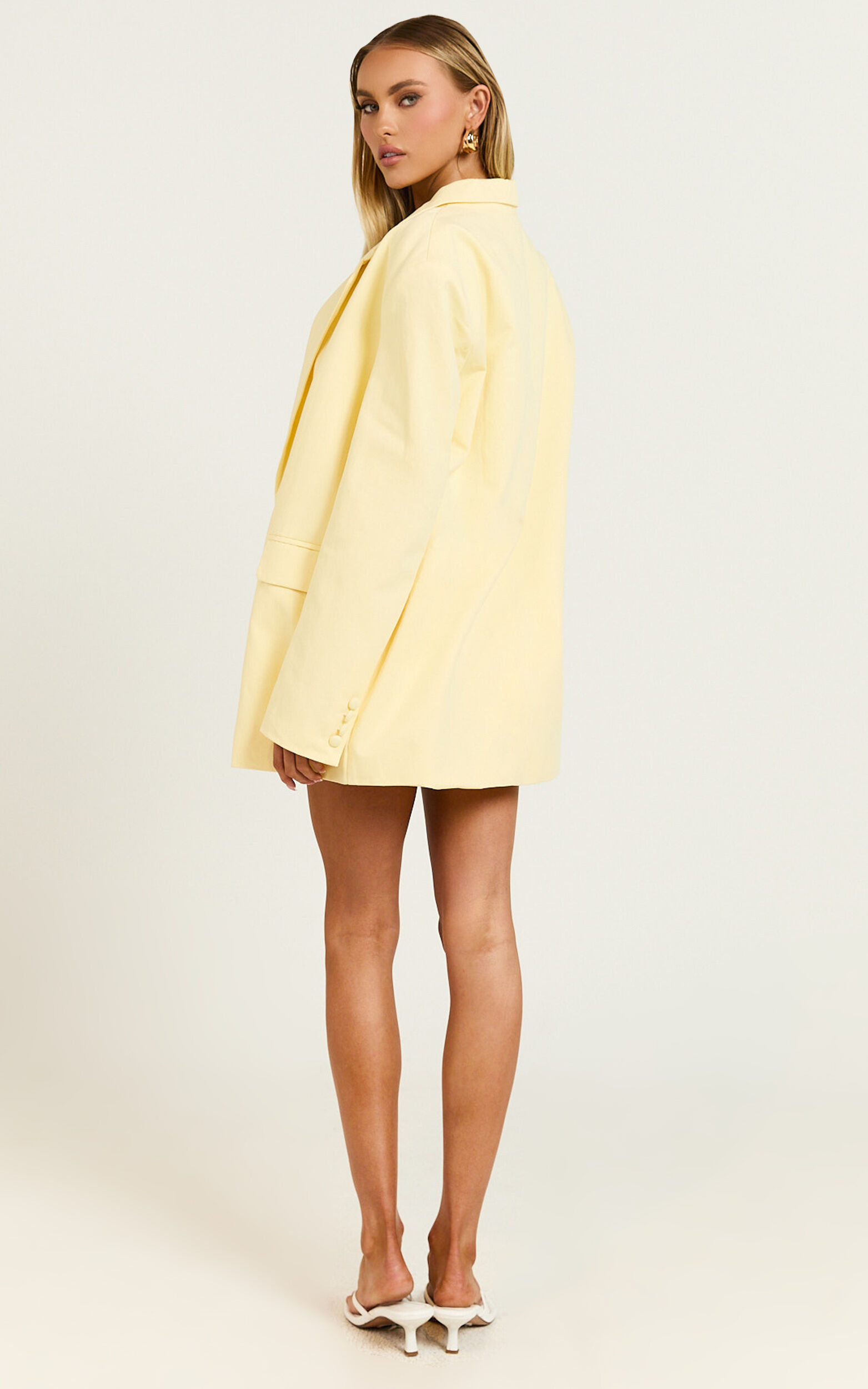 Virginia Jacket - Oversized Double Breasted Blazer in Pastel Yellow