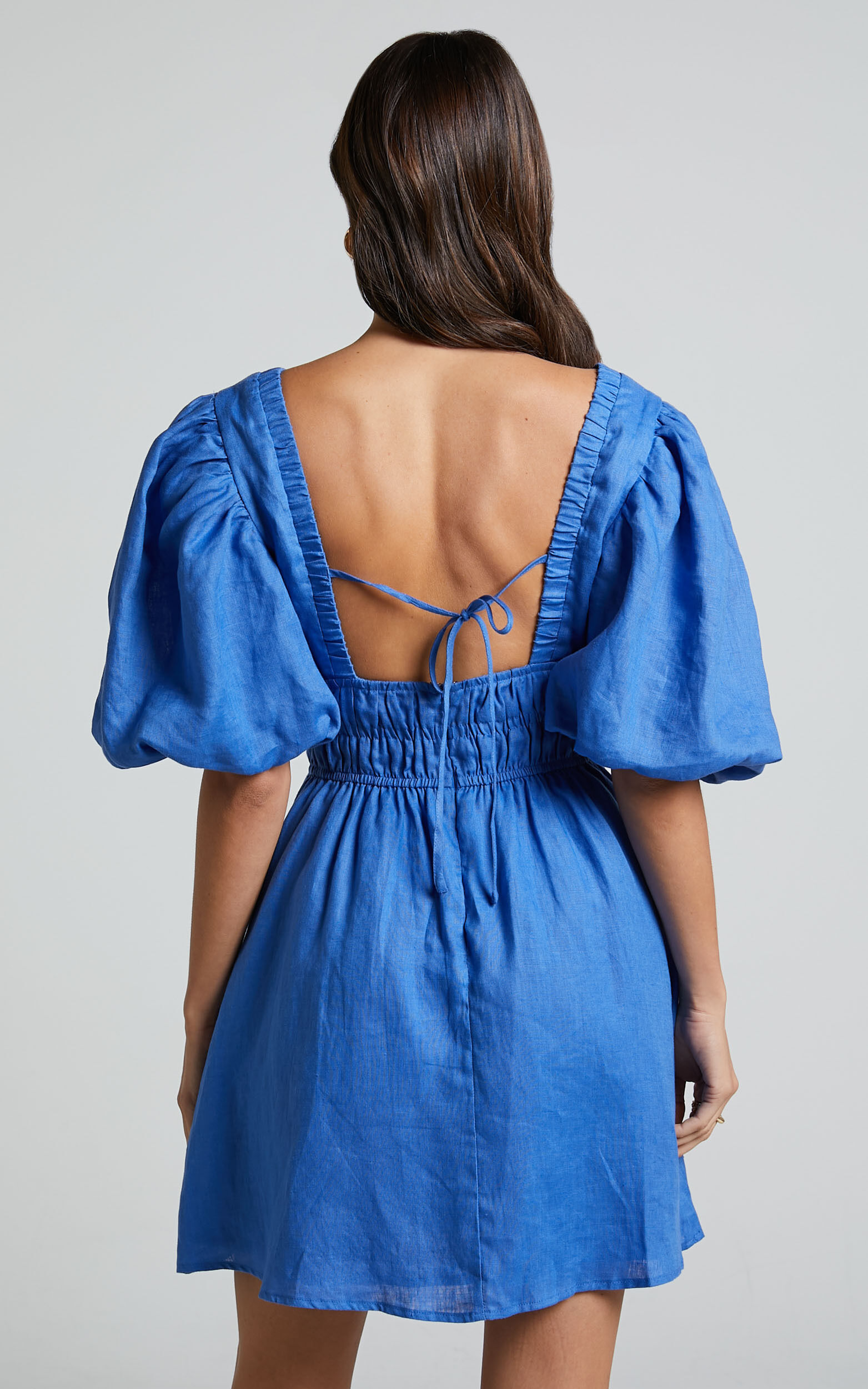 Amalie The Label - Khaila Linen Plunge Puff Sleeve Mini Linen Dress in Blue