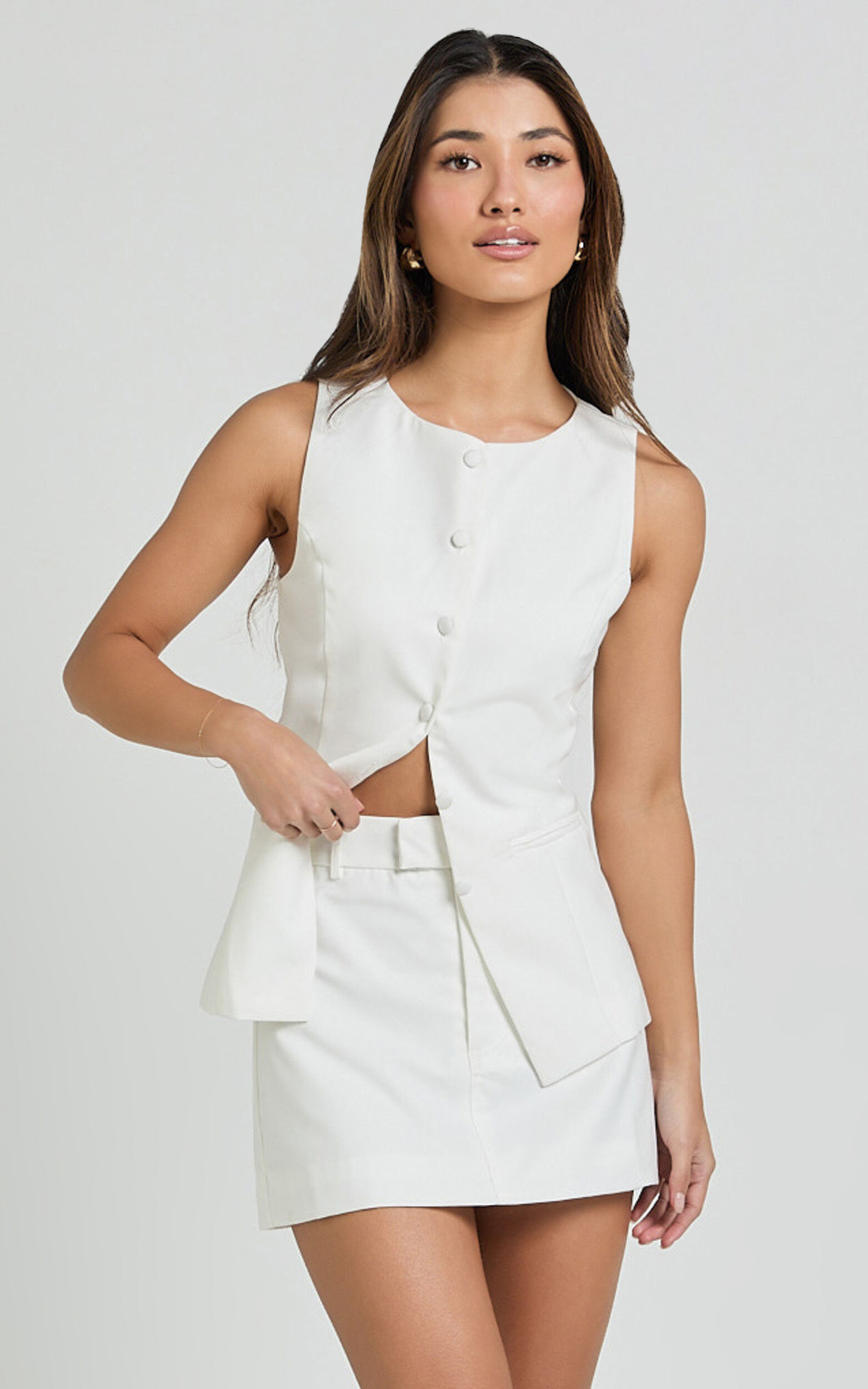 Desi Mini Skirt - Tailored Mid Waisted Skirt in Warm White