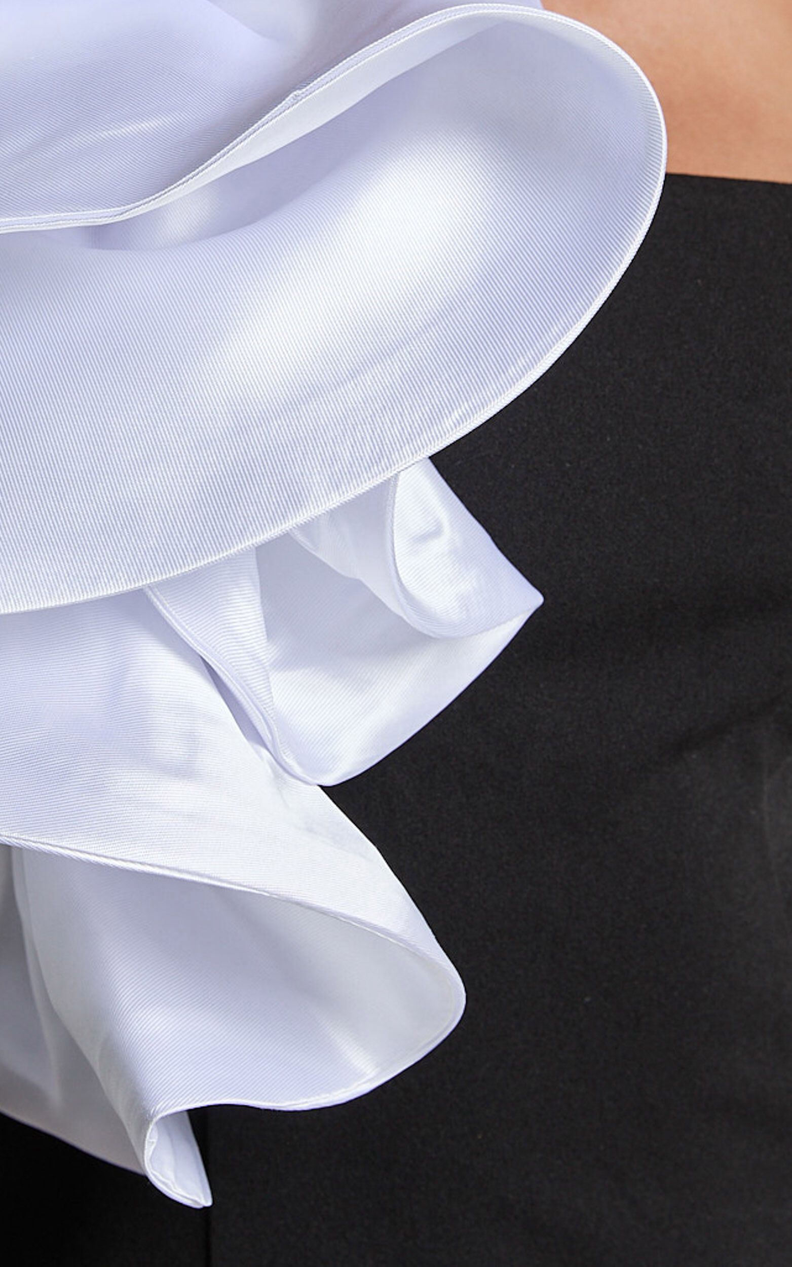 Fergie Midi Dress - Strapless 3D Floral Thigh Split Dress in Black and White