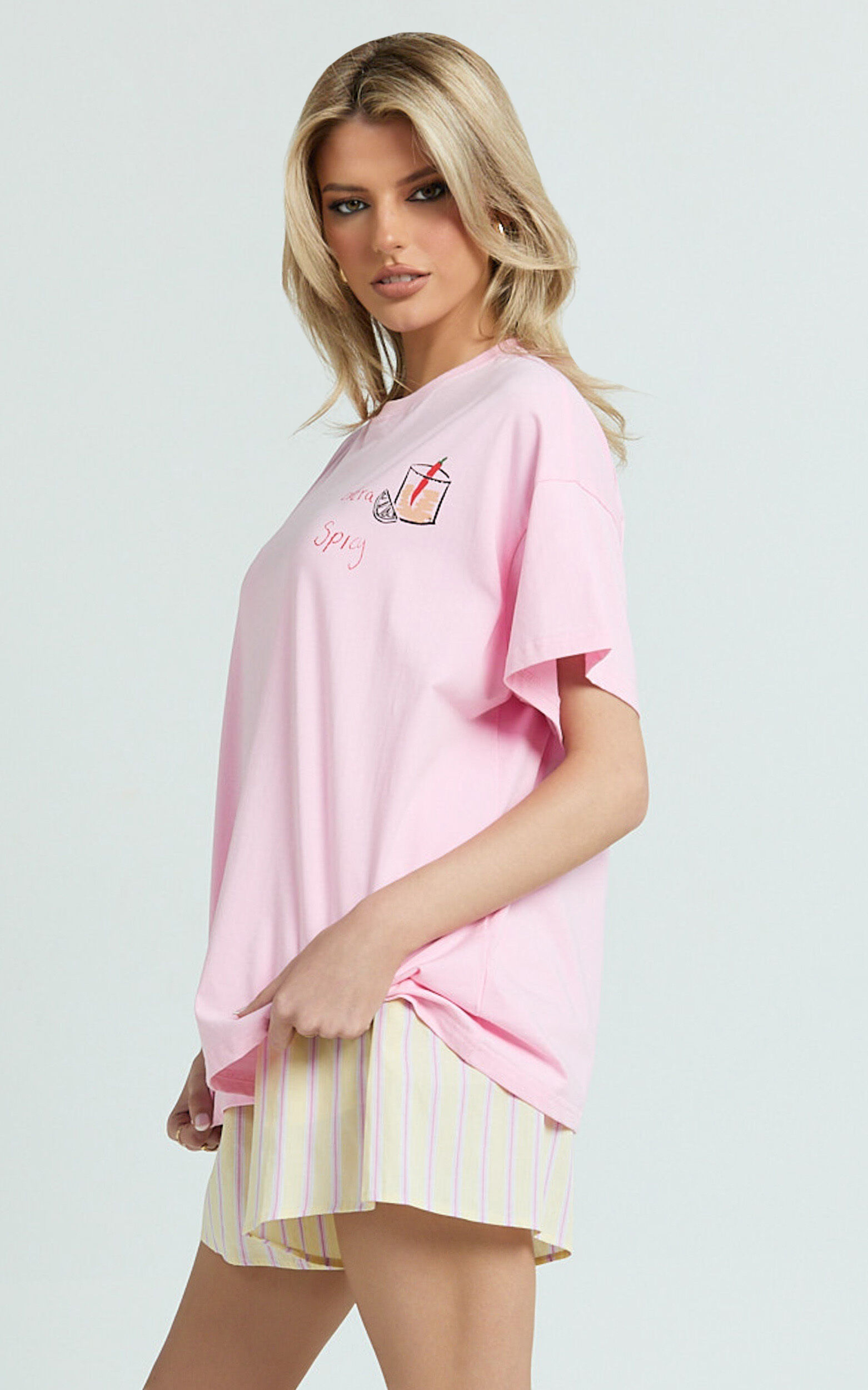 Bertina Two Piece Set - Extra Spicy T-Shirt Set in Pink