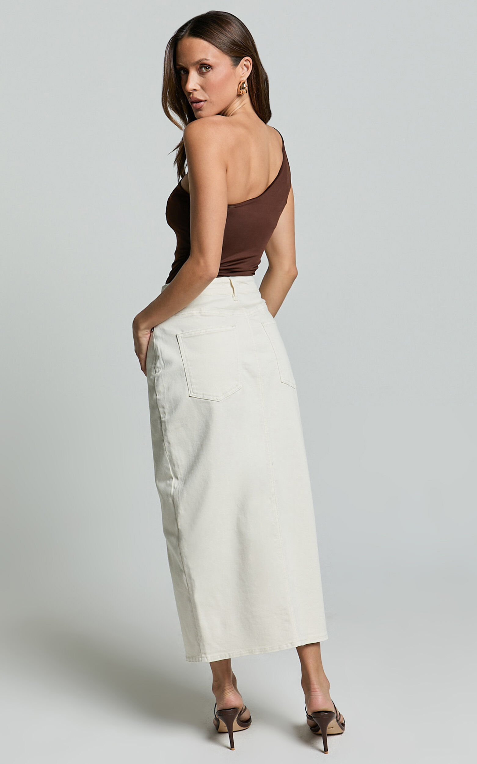 Anaya Midi Skirt - Denim Skirt in Ecru