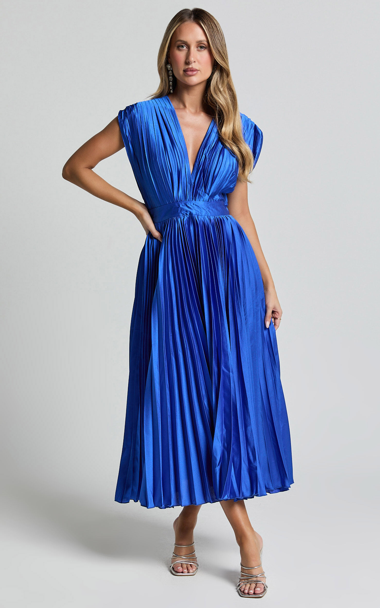 Della Midi Dress - Plunge Neck Short Sleeve Pleated Dress in Cobalt