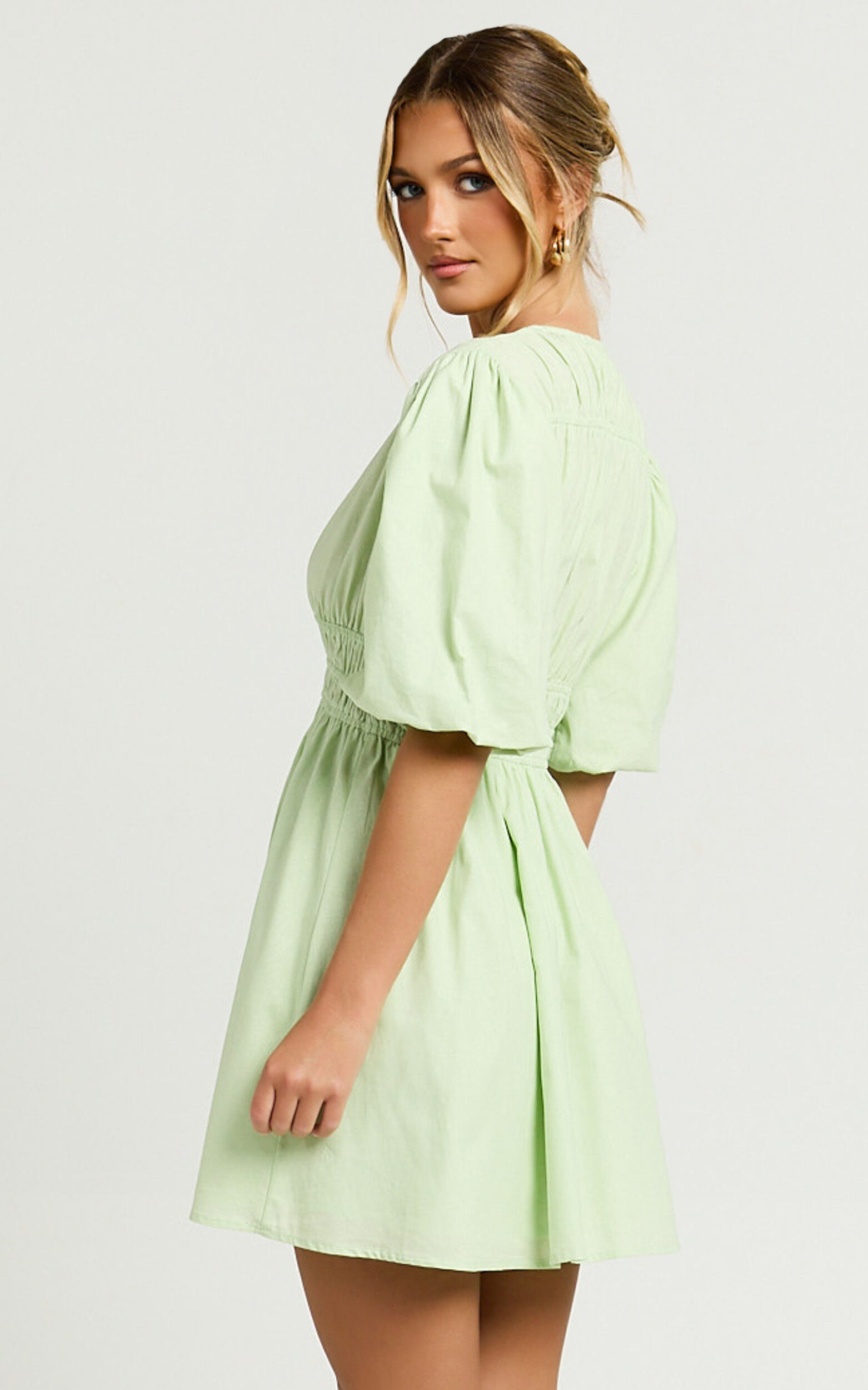 Francesca V Neck Puff Sleeves Mini Dress in Green