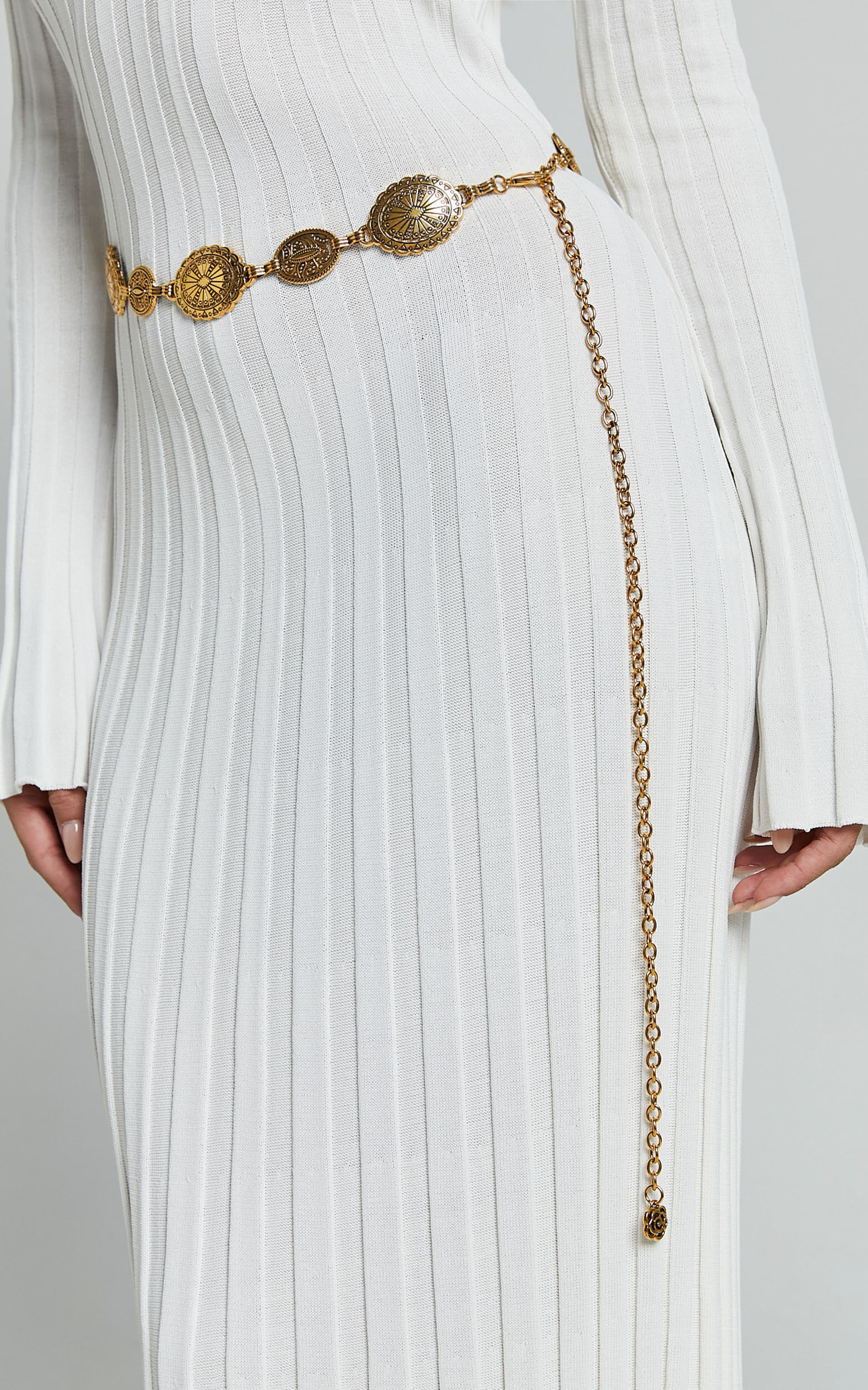 Bellerose Belt - Gold Circle Detail Chain Belt in Gold