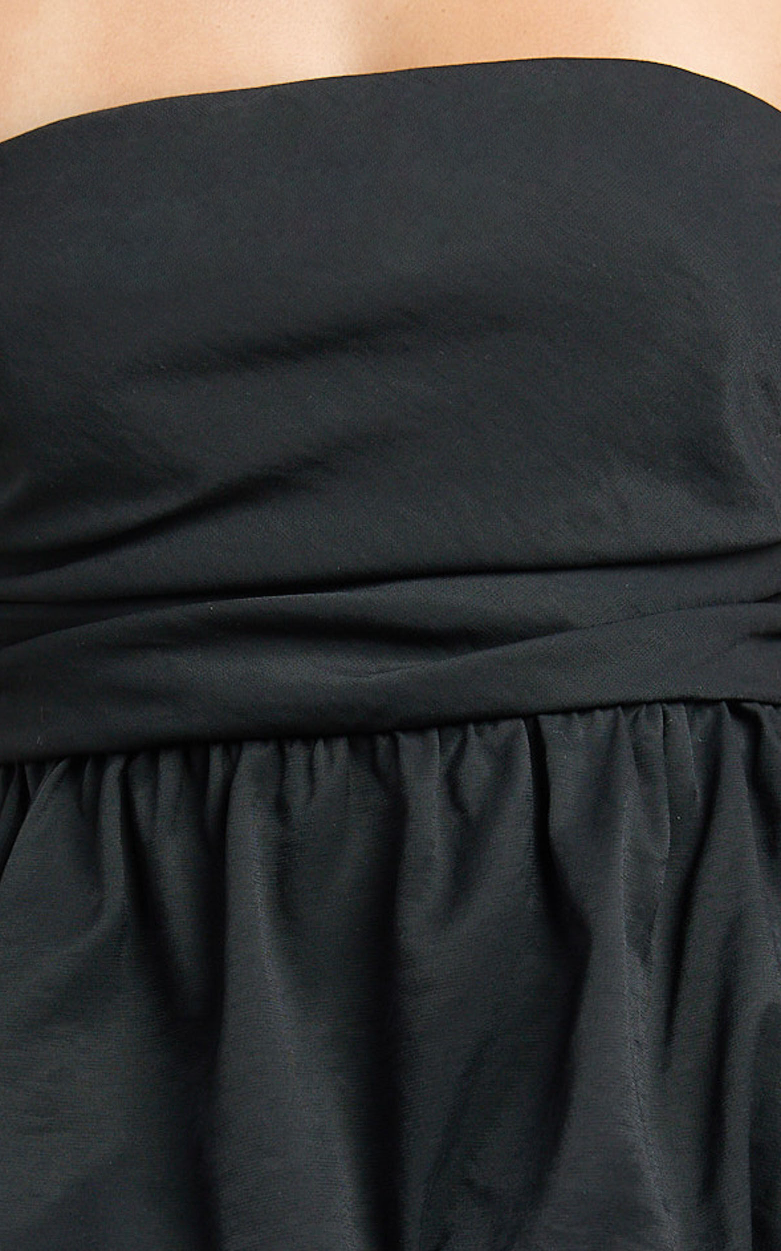 Karmen Top - Strapless Ruched Side Bubble Hem Top in Black