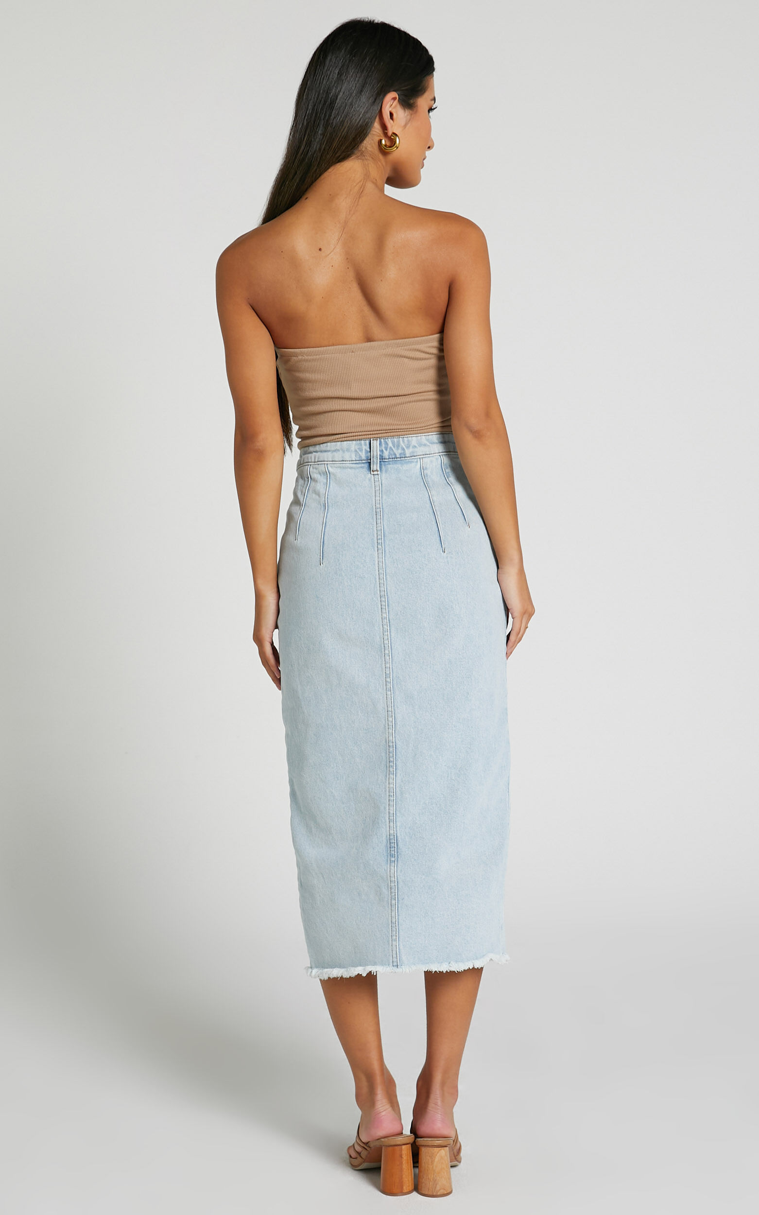 Janeve Midi Skirt - Front Split Denim Skirt in MID WASH