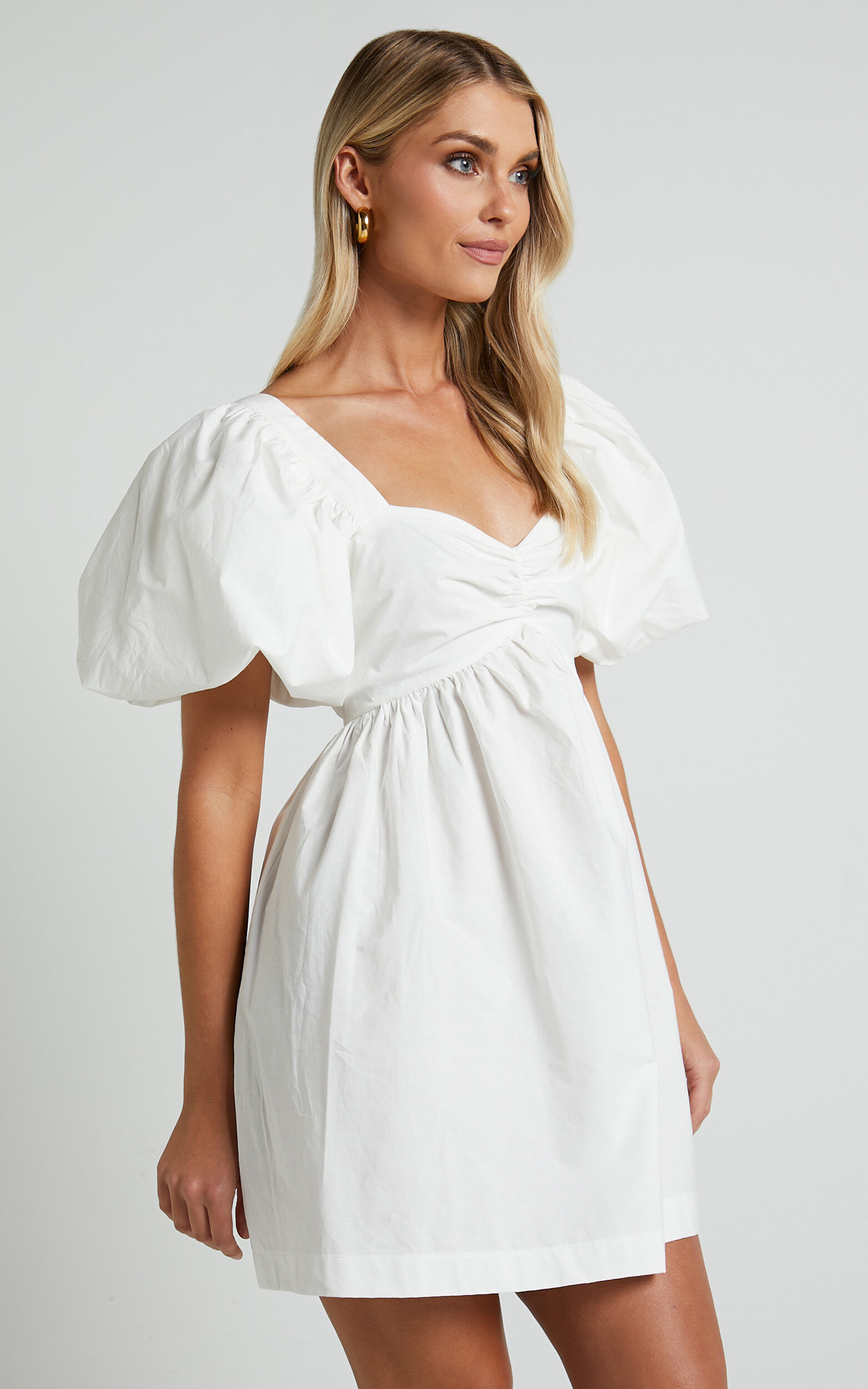 Vashti Mini Dress - Puff Sleeve Sweetheart Dress in Off White