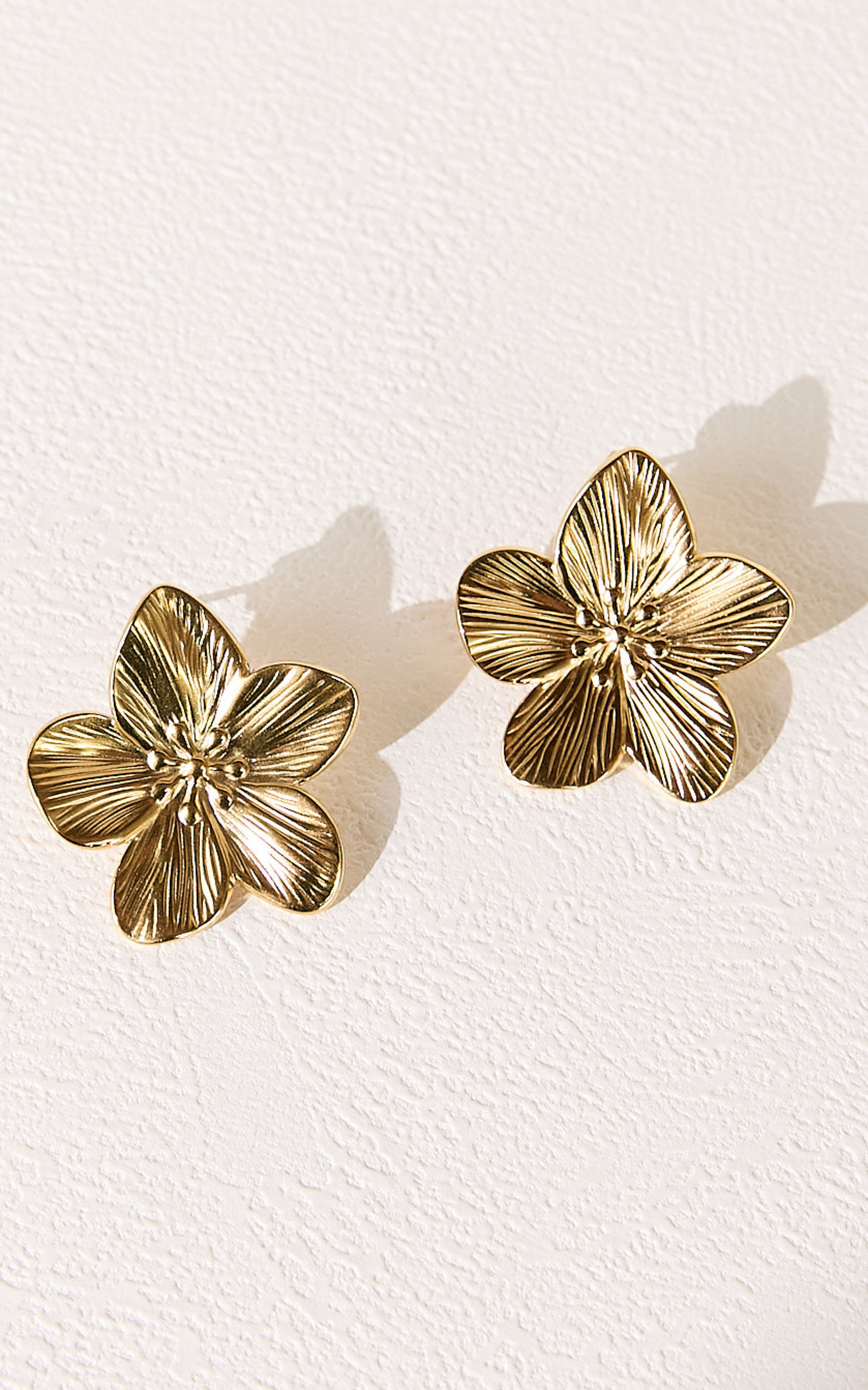 Paola Earrings - Flower Stud Earrings in Gold