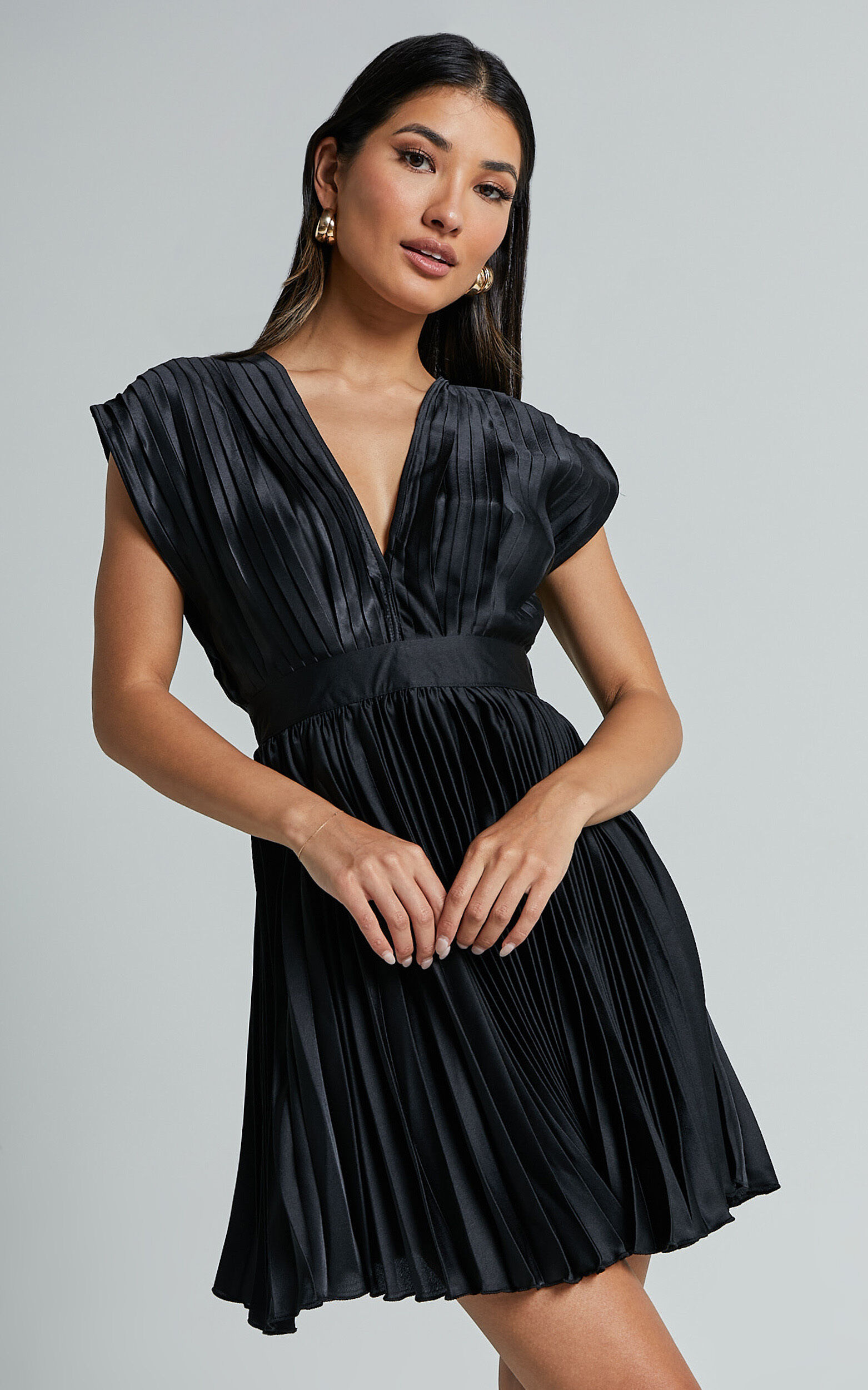 Ayienny Mini Dress - Plunge Neck Pleated Dress in Black
