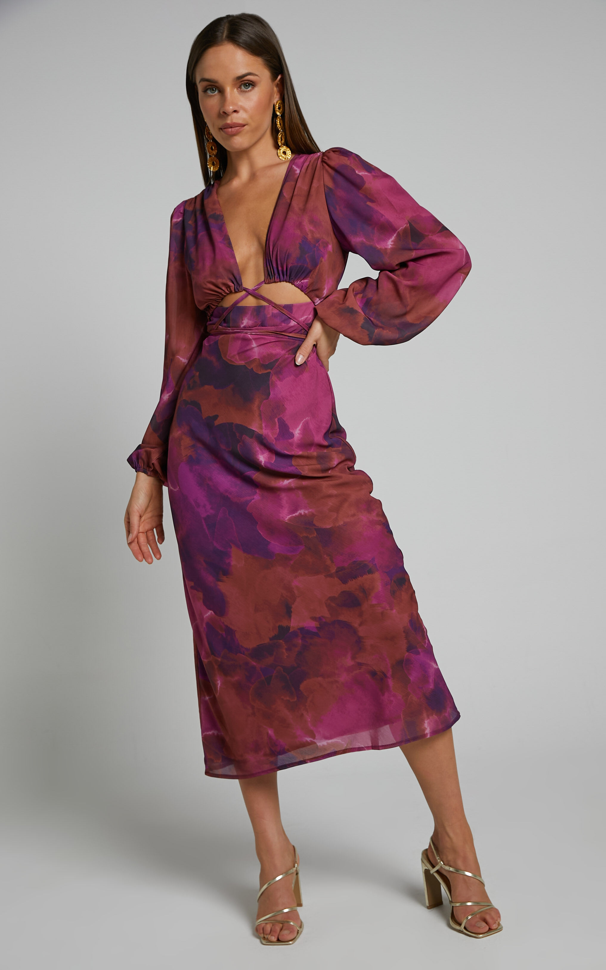 Artola Midi Dress - Front Cut Out Long Sleeve Dress in Blurred Dreams