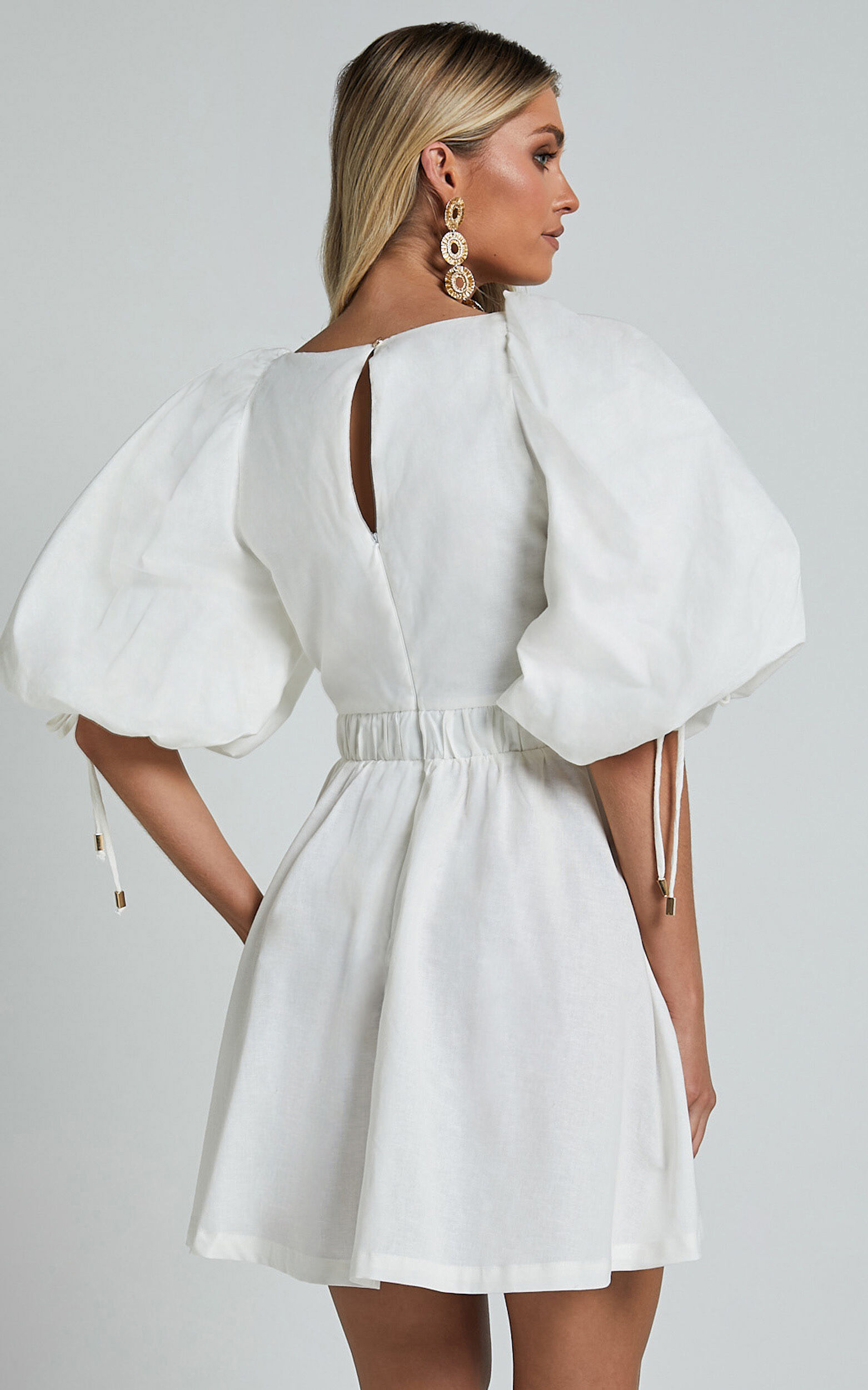 Amalie The Label - Movida Linen Blend Balloon Sleeve Crossover Band Mini Dress in White