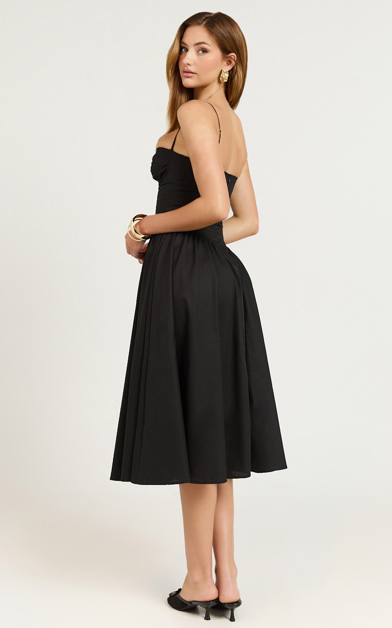 April Midi Dress - Sweetheart Wide Pleated Dress in Black