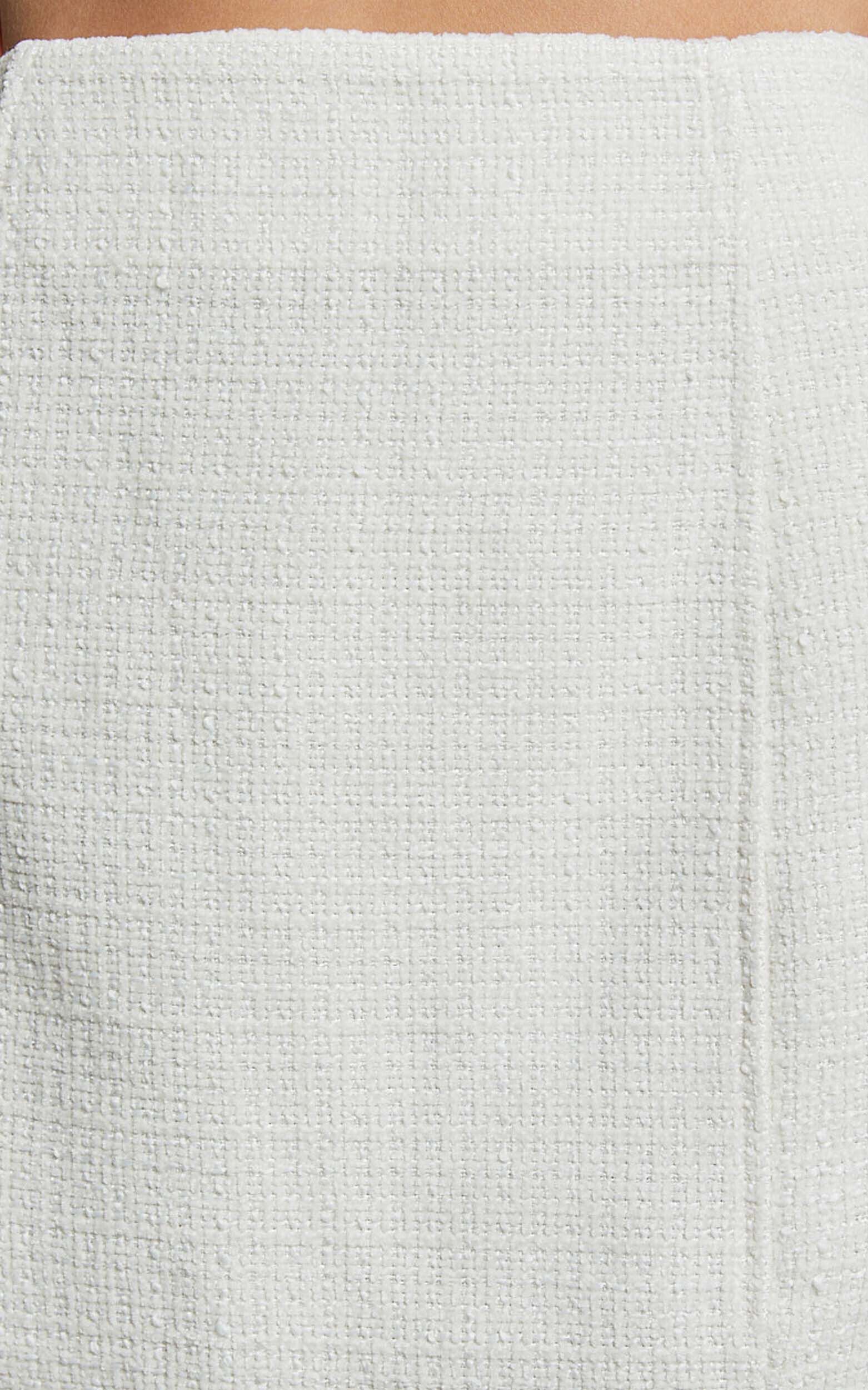 Iggy Mini Skirt - High Waist Split Boucle Skirt in Cream