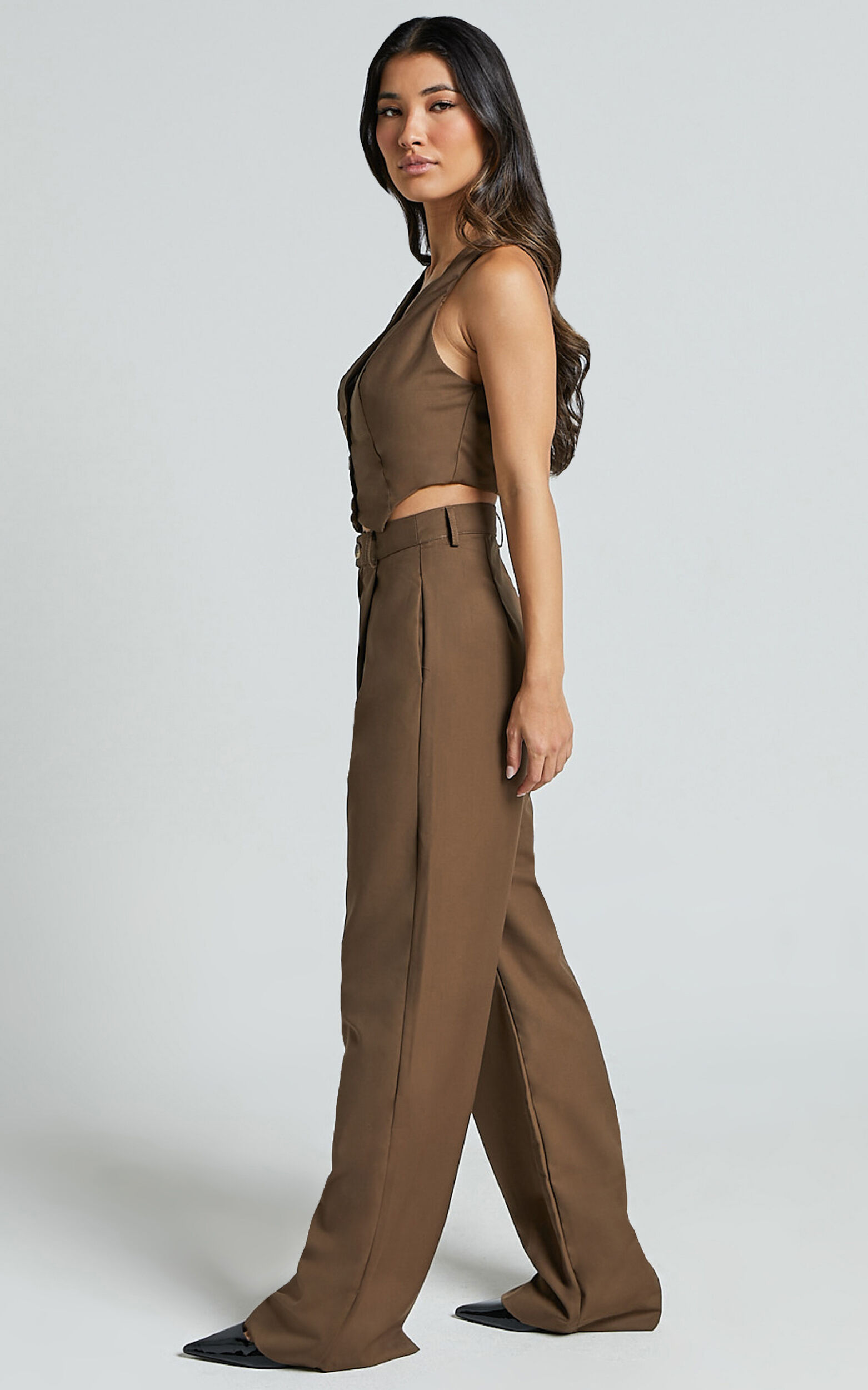 Izara Trousers - Mid Rise Relaxed Straight Leg Tailored Trousers in Oak
