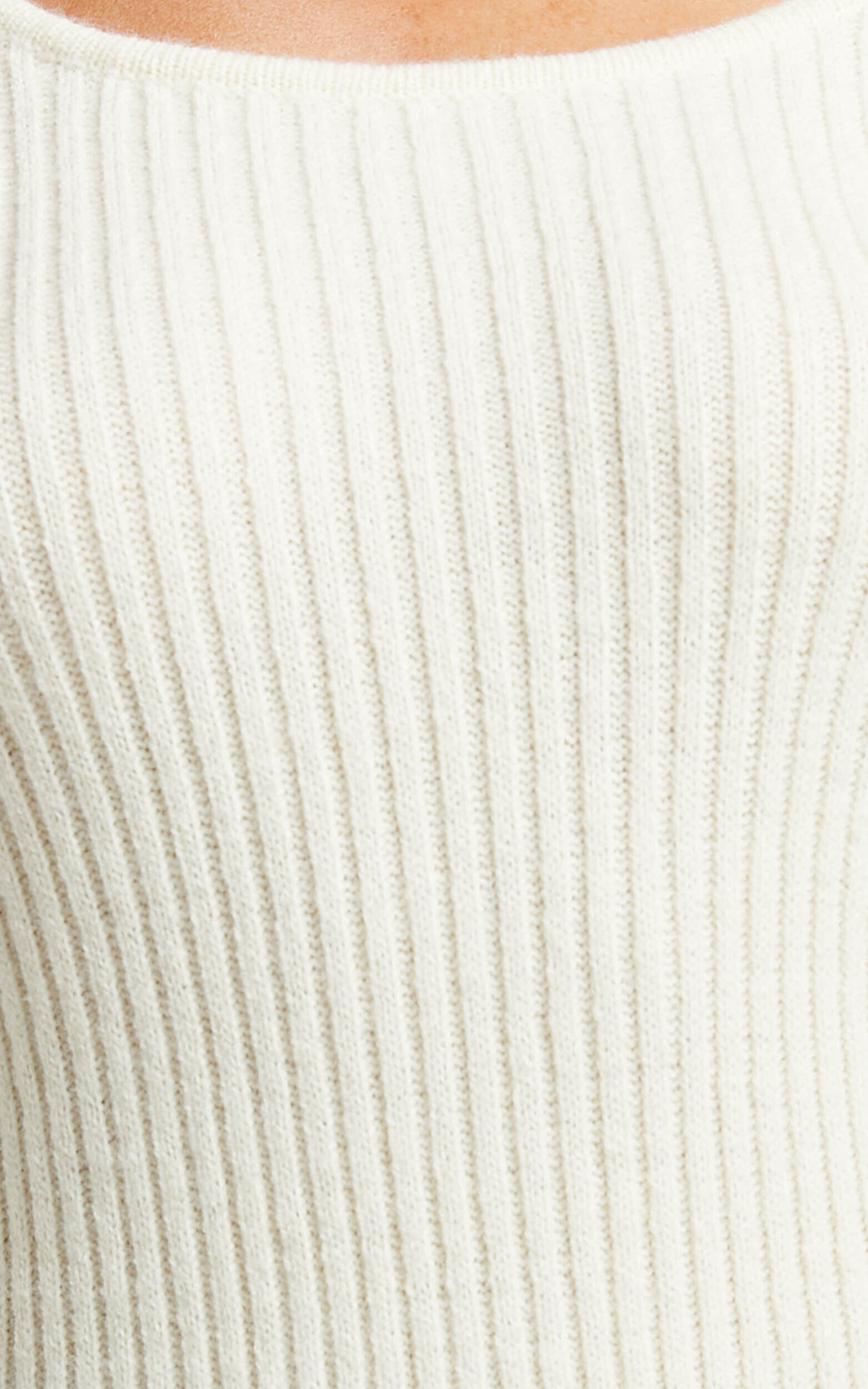 Nina knitted Maxi Dress - Scoop Neck Knitted Maxi Dress in Beige