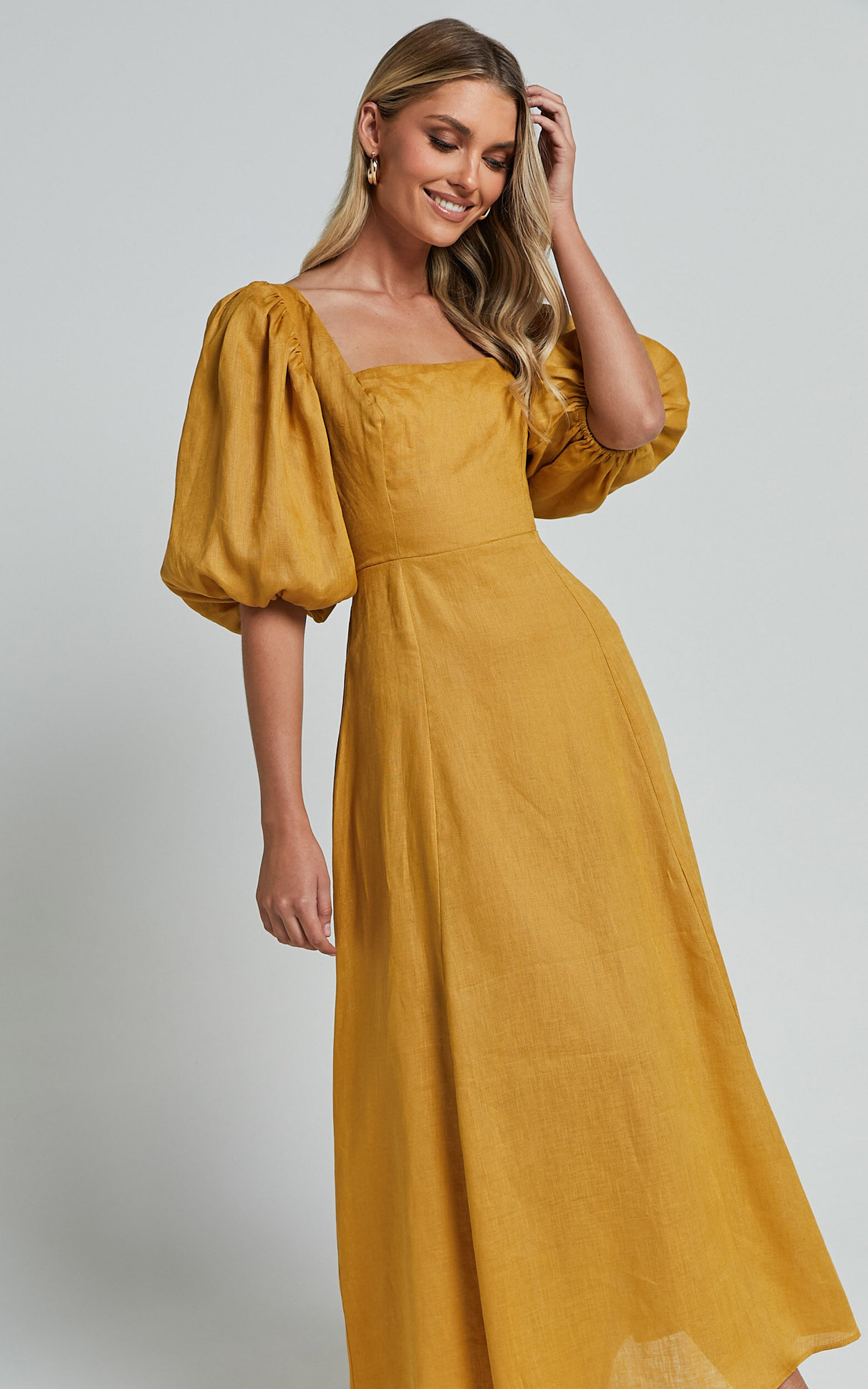 Amalie The Label - Zoya Linen Short Puff Sleeve Backless Maxi Dress in Gold