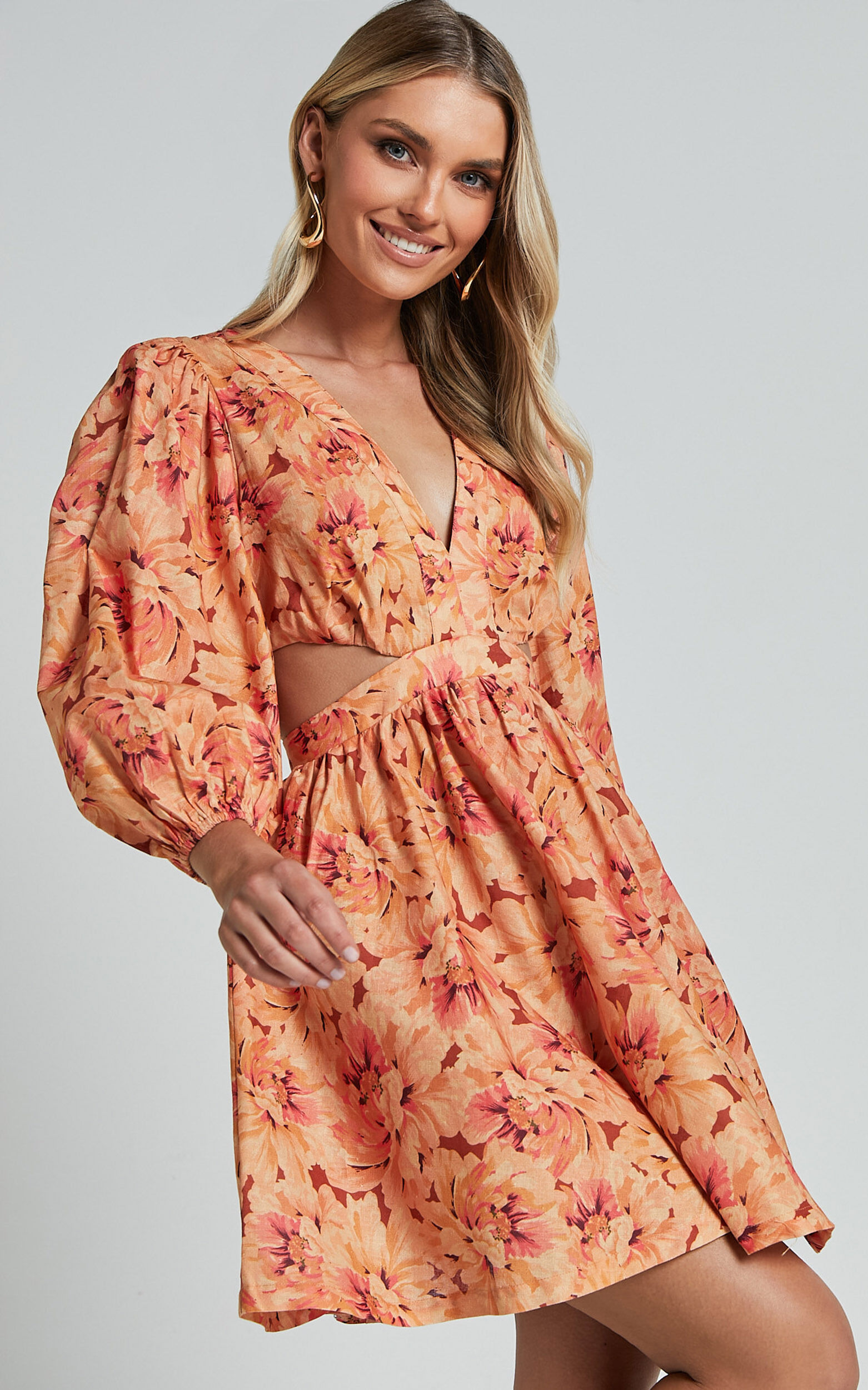 Amalie The Label - Mariana Linen Blend Balloon Sleeve Mini Dress in Valencia Print