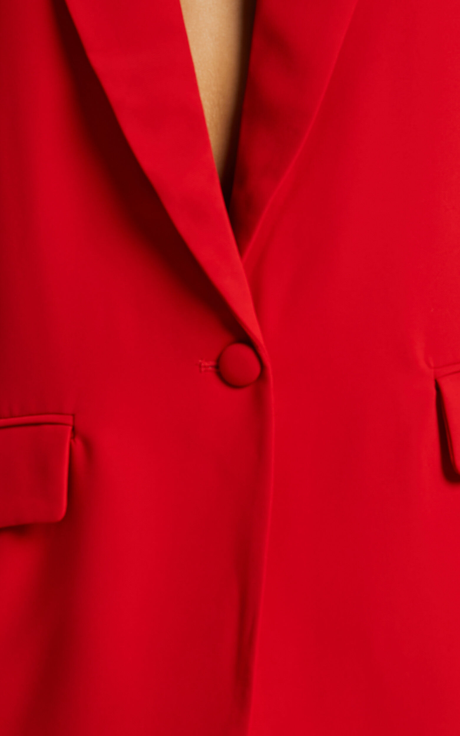 Michelle Blazer - Oversized Plunge Neck Button Up Blazer in Red